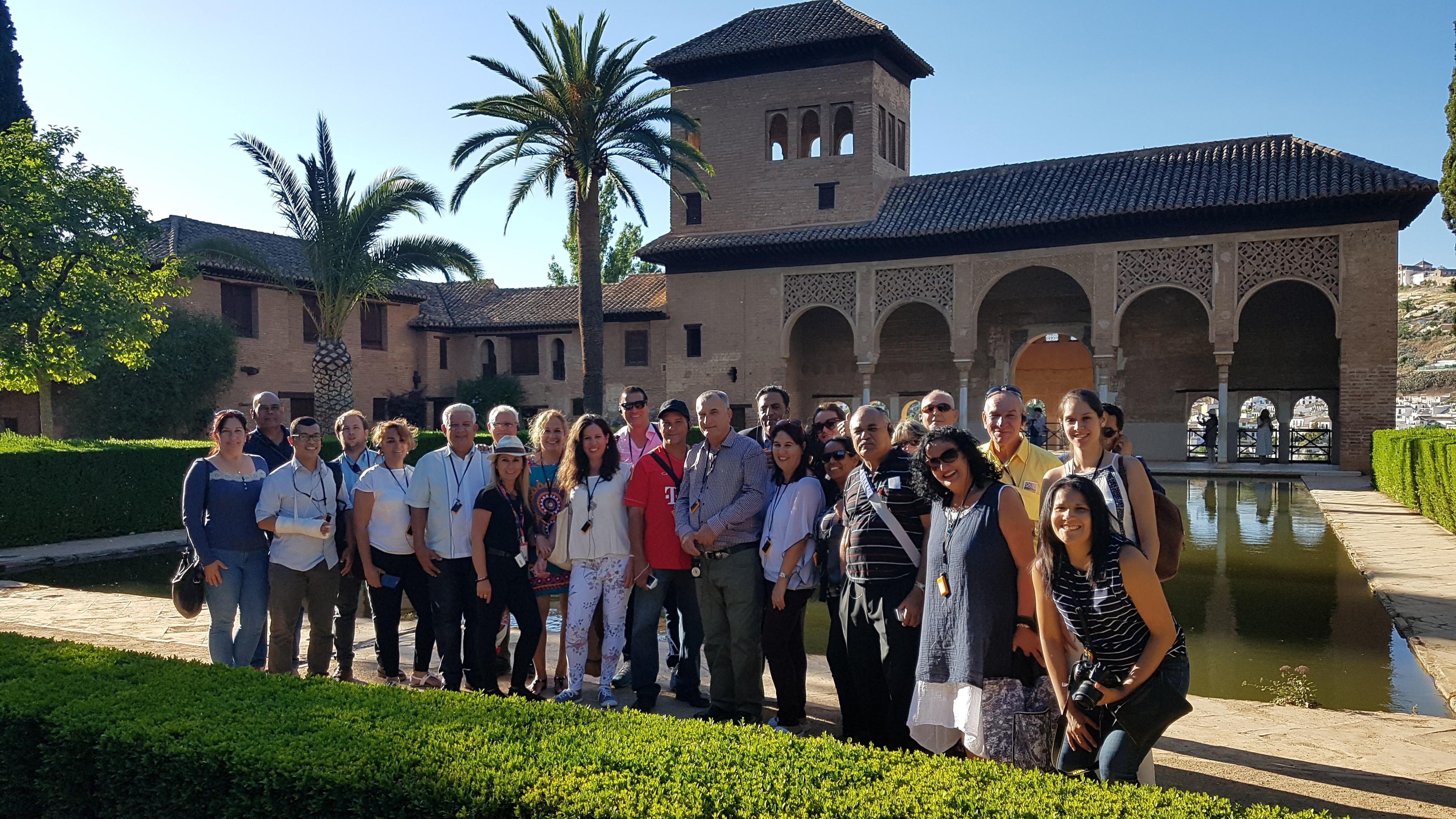 Granada: Alhambra, Nasrid Palaces, & Generalife Guided Tour
