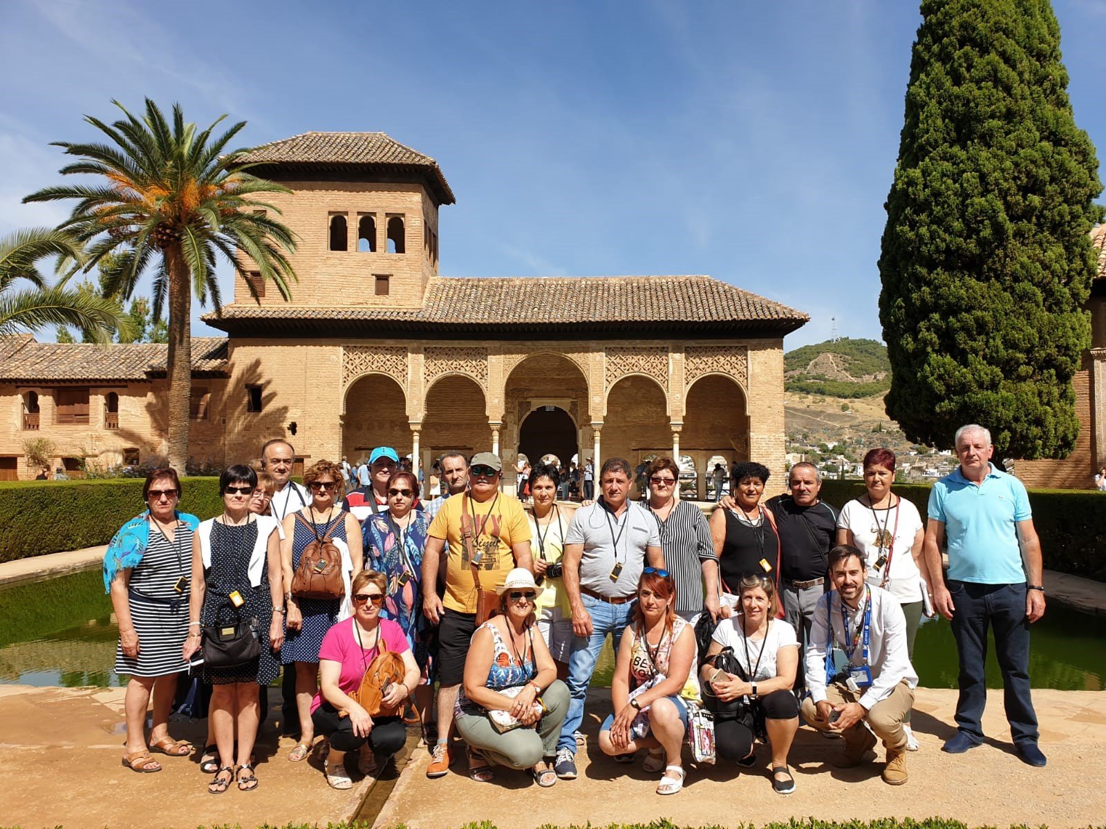 Granada: Alhambra, Nasrid Palaces, & Generalife Guided Tour