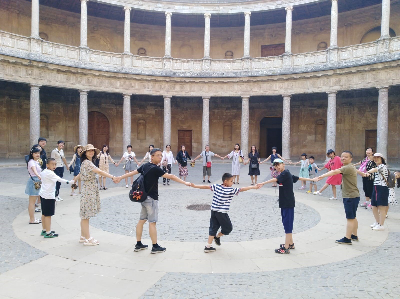 Granada: Alhambra, Nasrid Palaces, & Generalife Guided Tour