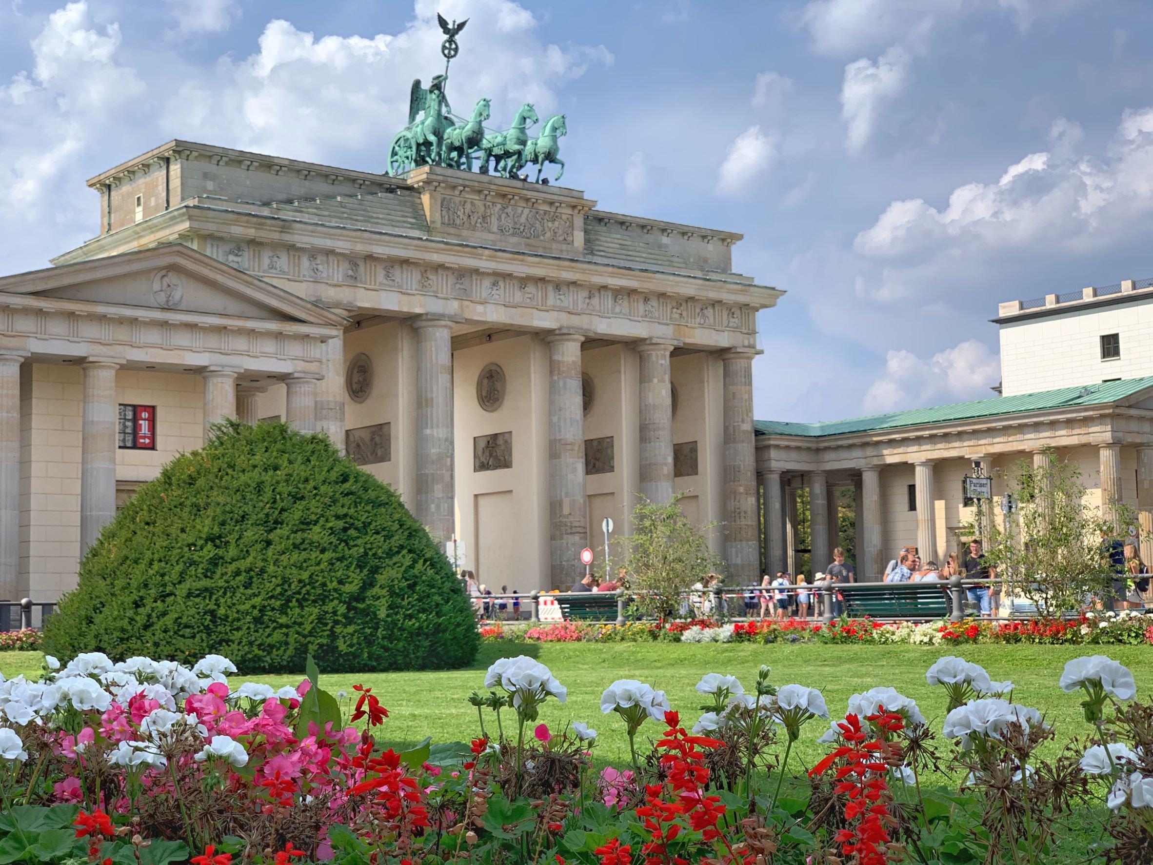 Berlin walking tour — Mitte, the Reichstag and the government quarter — image 2