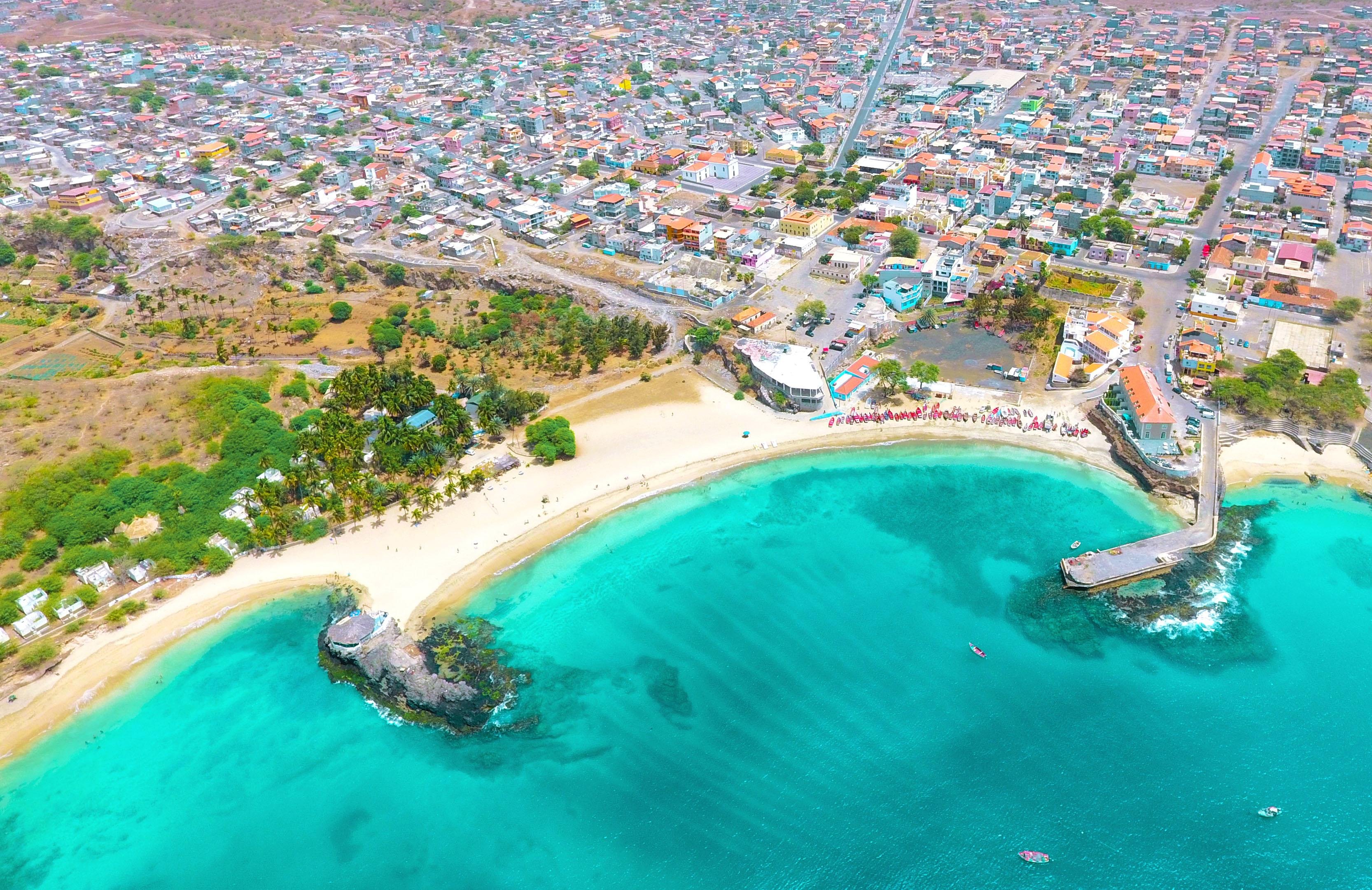 Santiago Island Discovery with Beach Time and Local Flavors