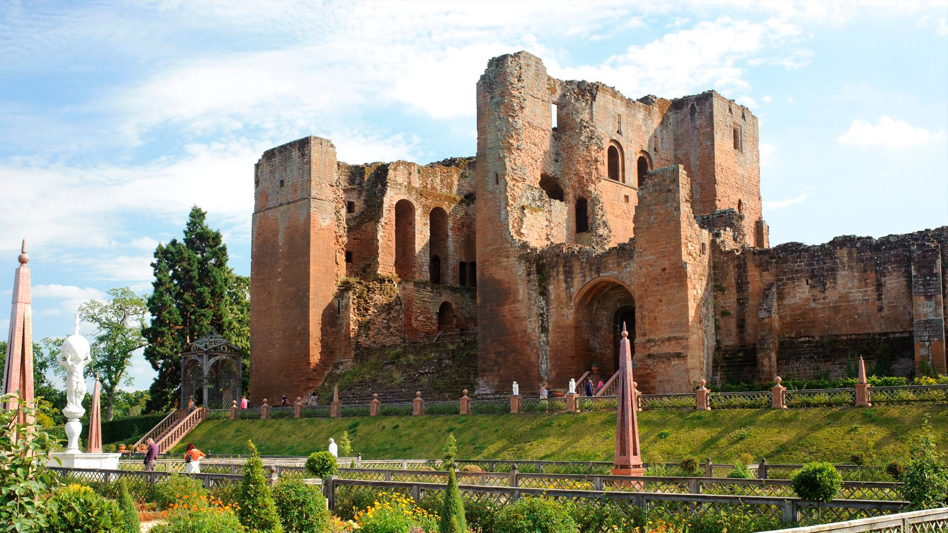 Kenilworth Castle and Elizabethan Garden Entry Ticket - 2026 (Verified Reviews)