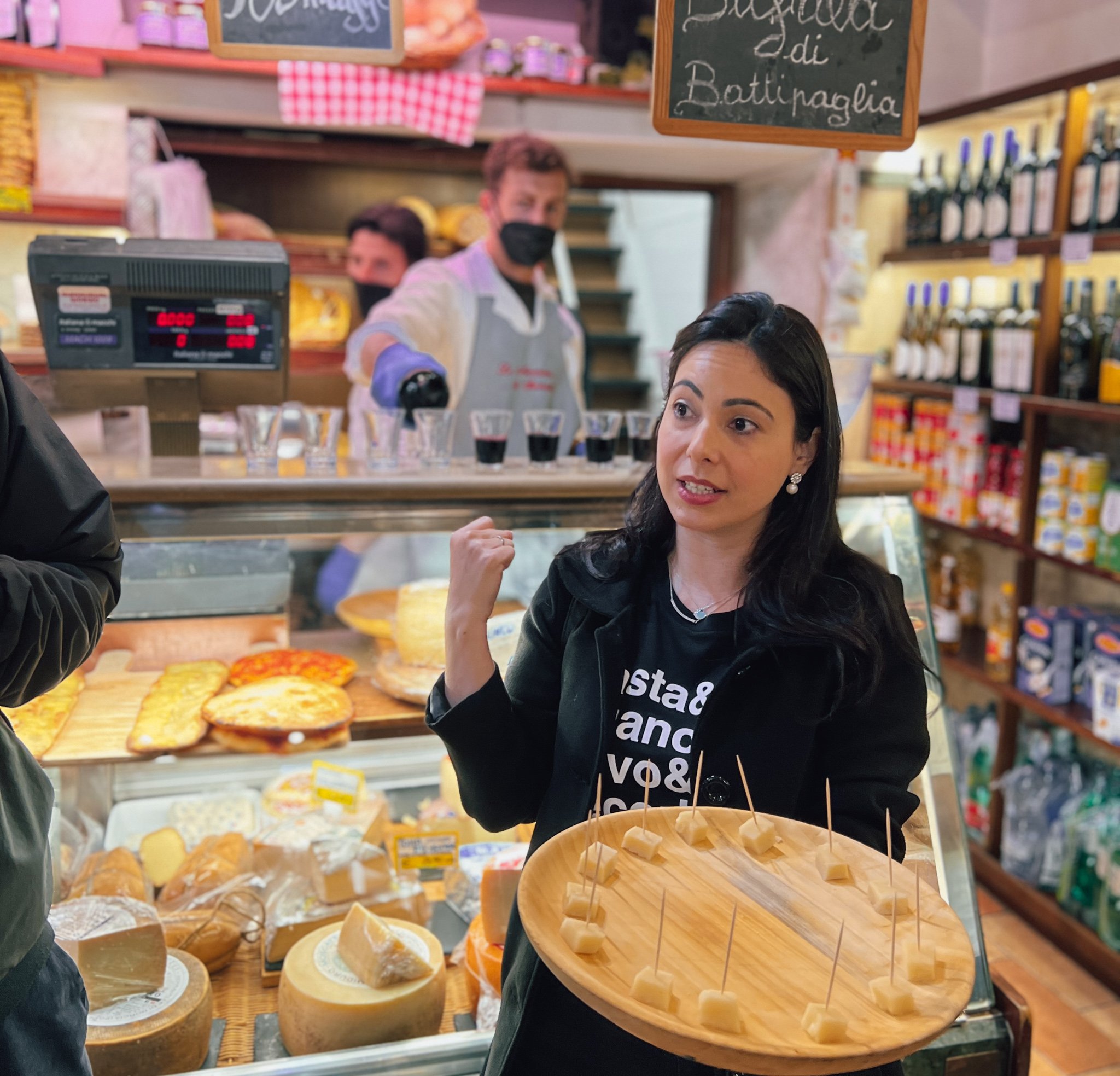 street food tour in Rome — Rome: Guided Food Walking Tour with Wine in Trastevere