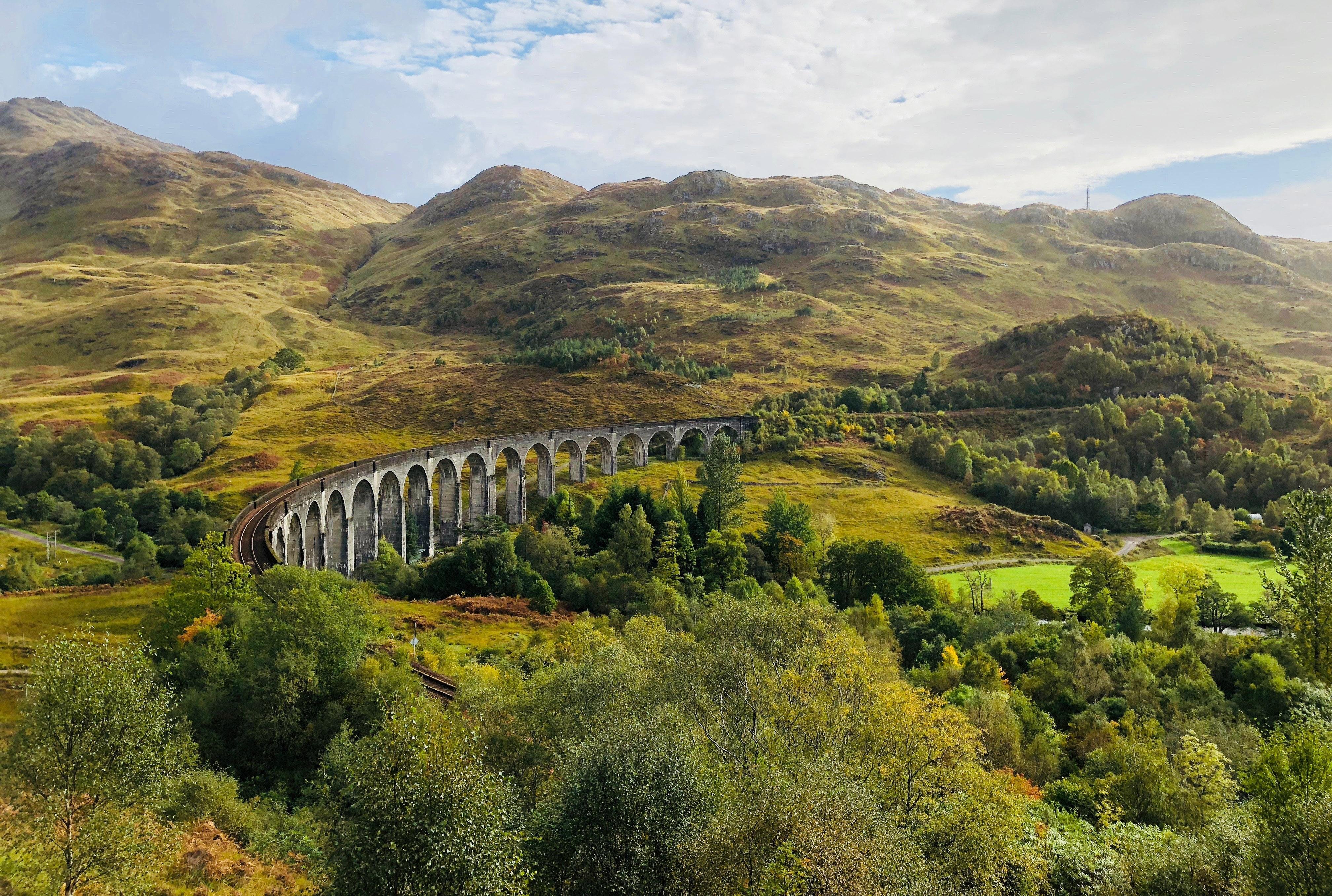 Glasgow: Glenfinnan Viaduct, Fort William, & Glencoe Tour