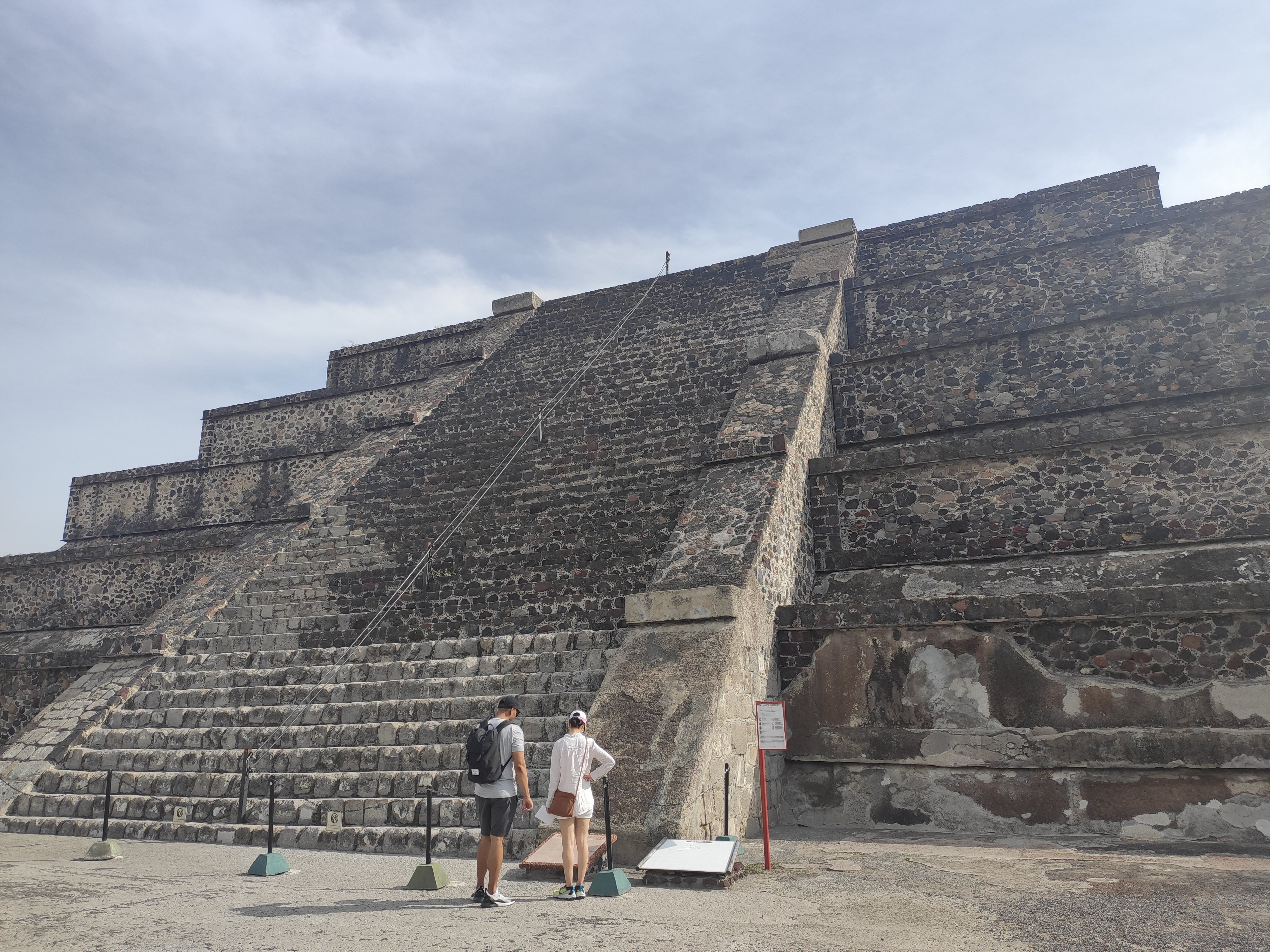 Teotihuacan Early Access Guided Tour