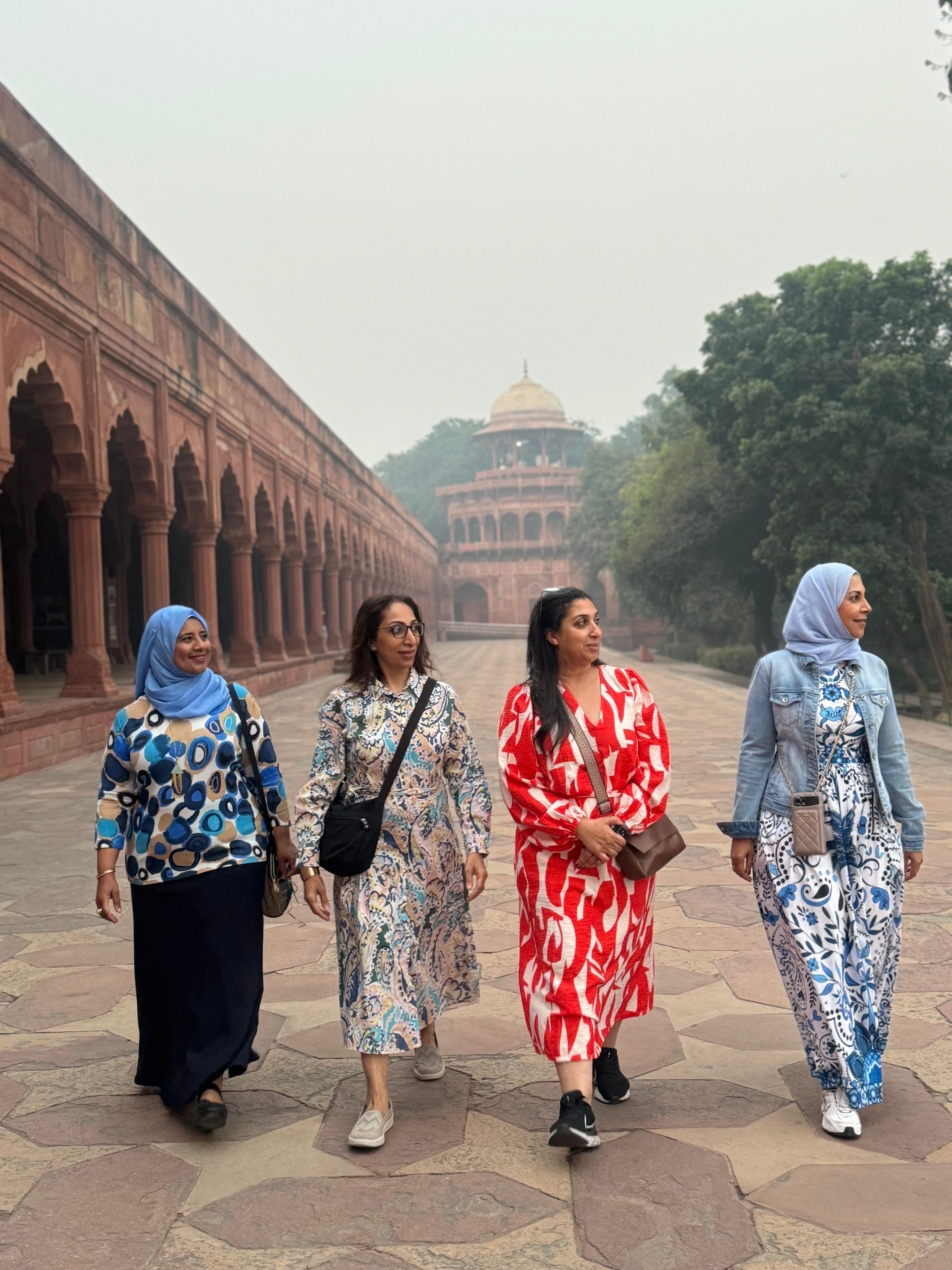 Agra Express: Taj Mahal, Agra Fort & Baby Taj Access