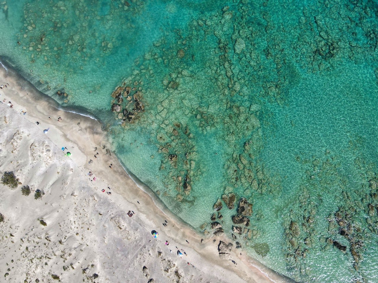 Elafonissi pink sand beach and Balos lagoon tour Crete — shallow turquoise lagoon, Gramvousa Venetian fortress — image 6
