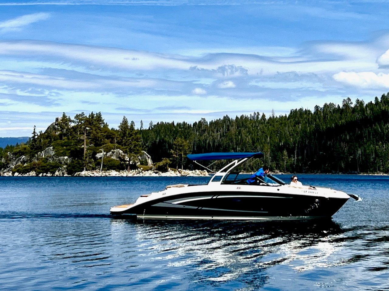 Lake Tahoe Yacht Tour: Emerald Bay & Scenic Shoreline