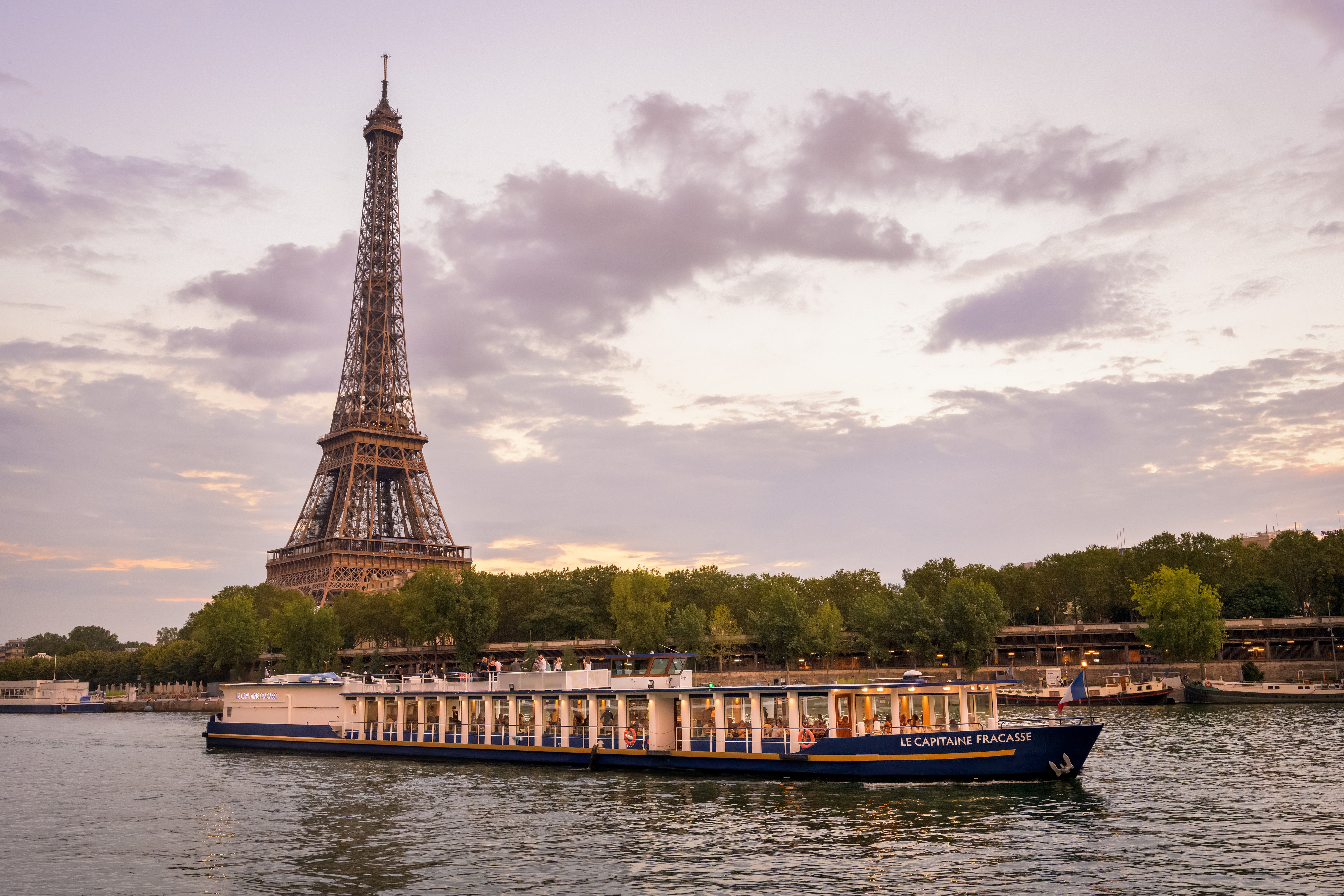 Seine River Dinner Cruise with 3-Course Meal