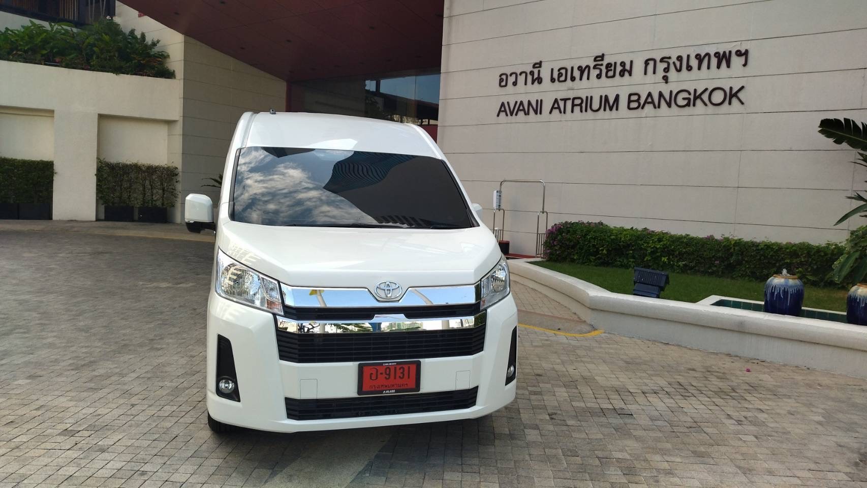 Bangkok Suvarnabhumi Airport Luxury Private Transfer