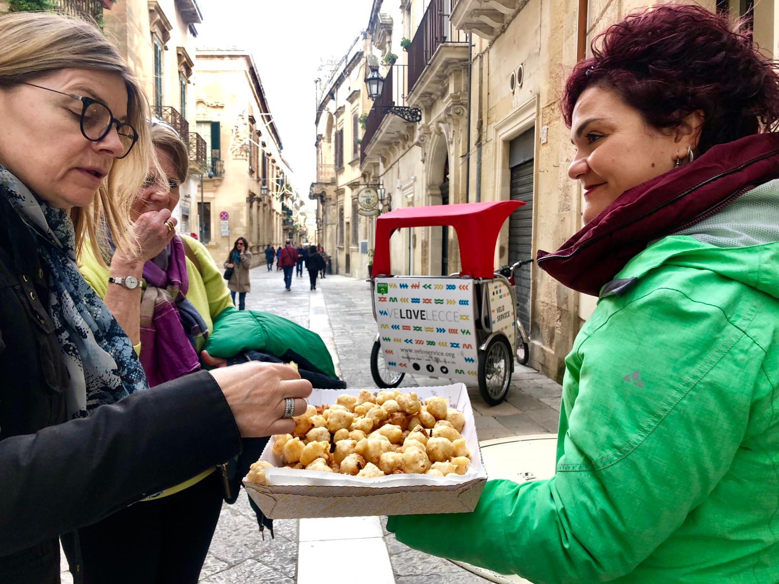 Lecce Rickshaw Tour with Street Food Experience