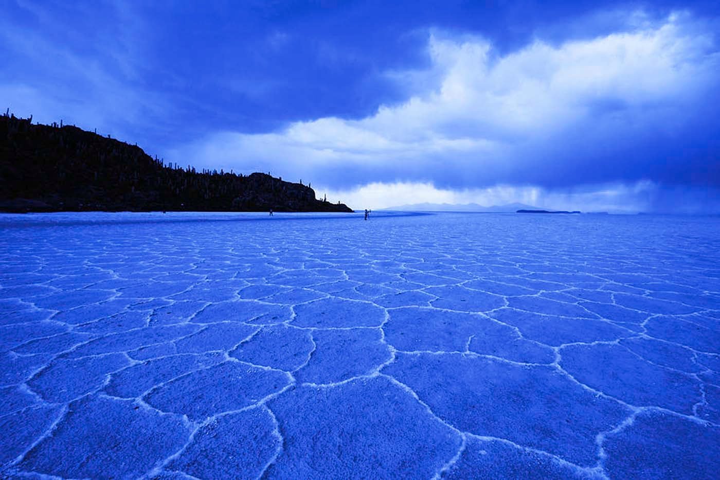 Uyuni Salt Flats Full-Day Expedition by Jeep