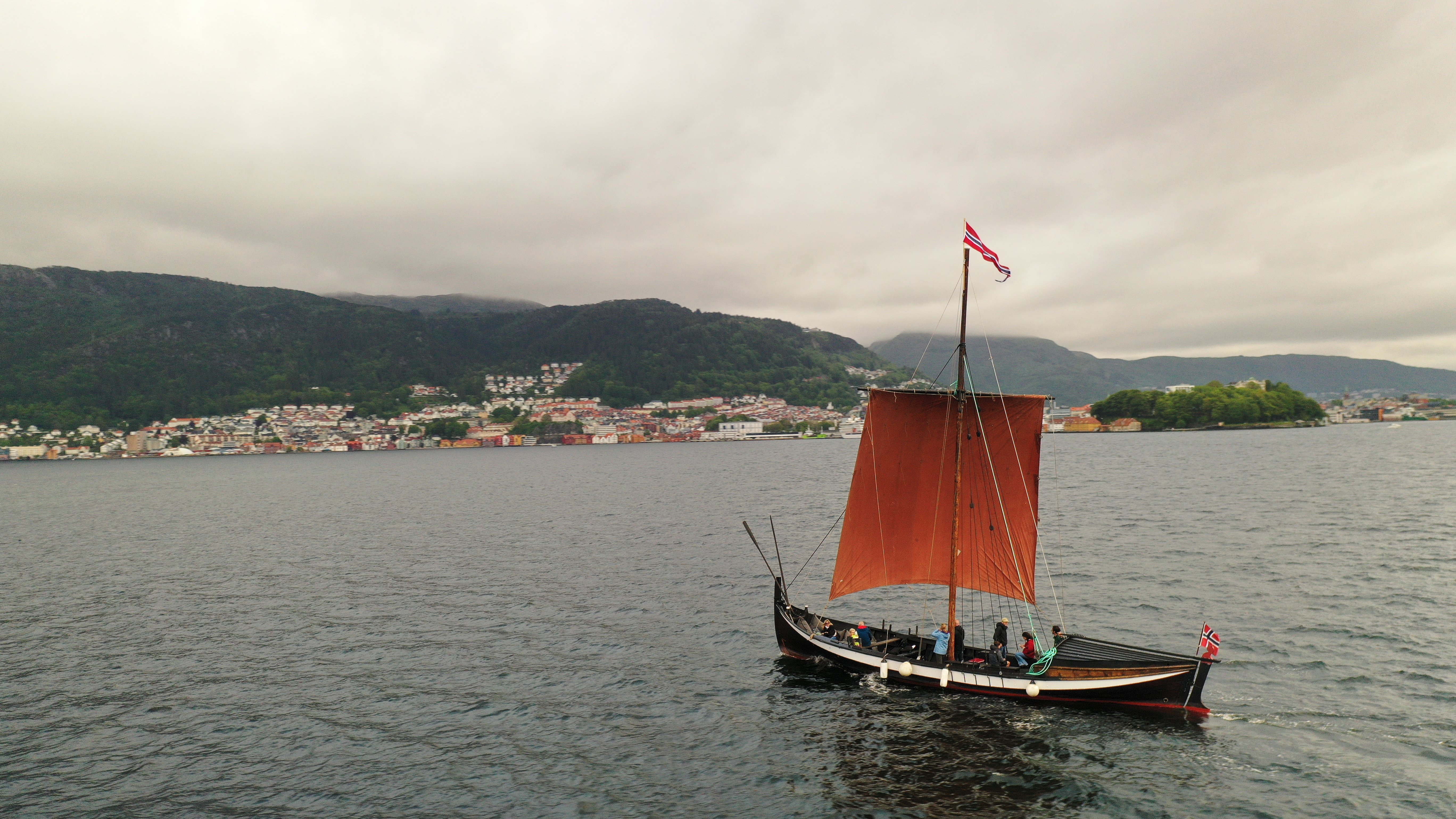 Traditional Viking Ship Sailing Tour in Bergen