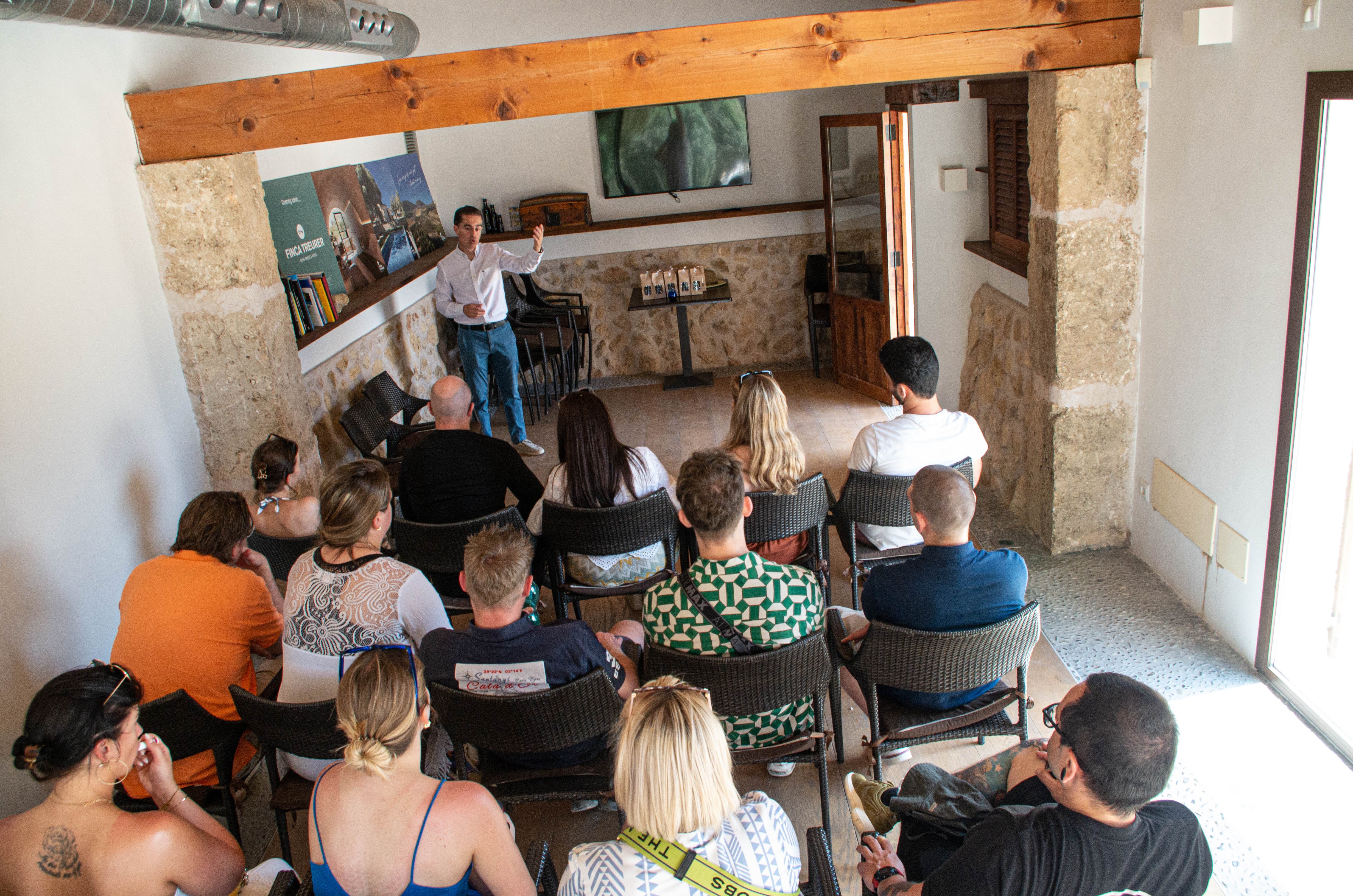 olive oil tasting in Mallorca — photo 10