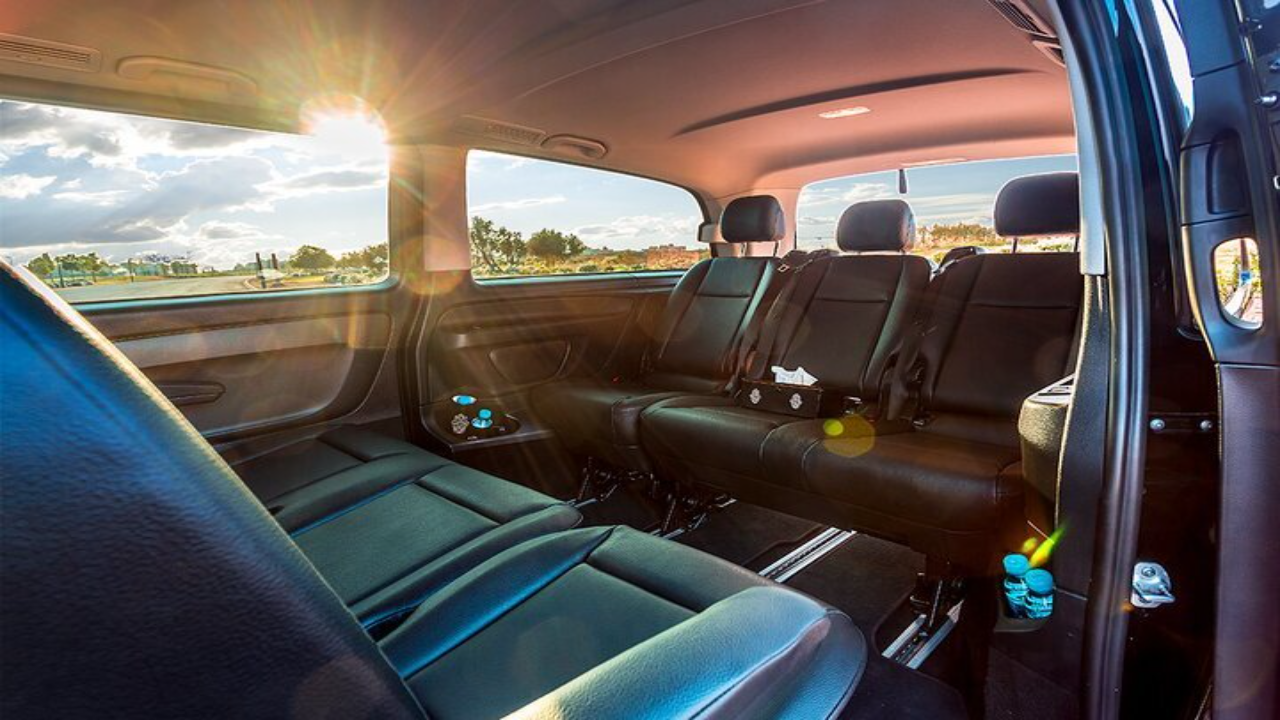 Private Transfer: Marrakech to Casablanca Airport
