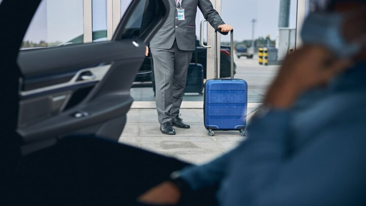 Private Transfer: Marrakech to Casablanca Airport