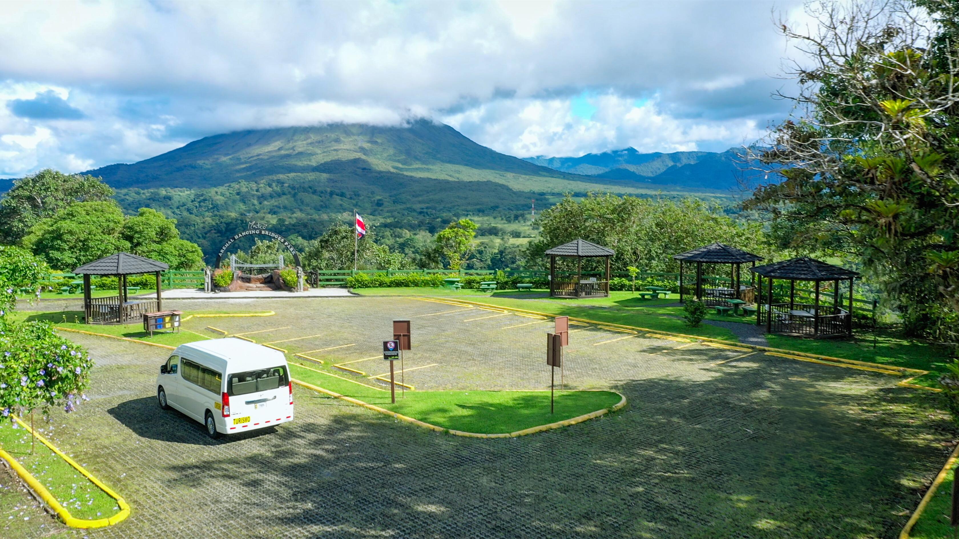 San José to La Fortuna Shared Shuttle