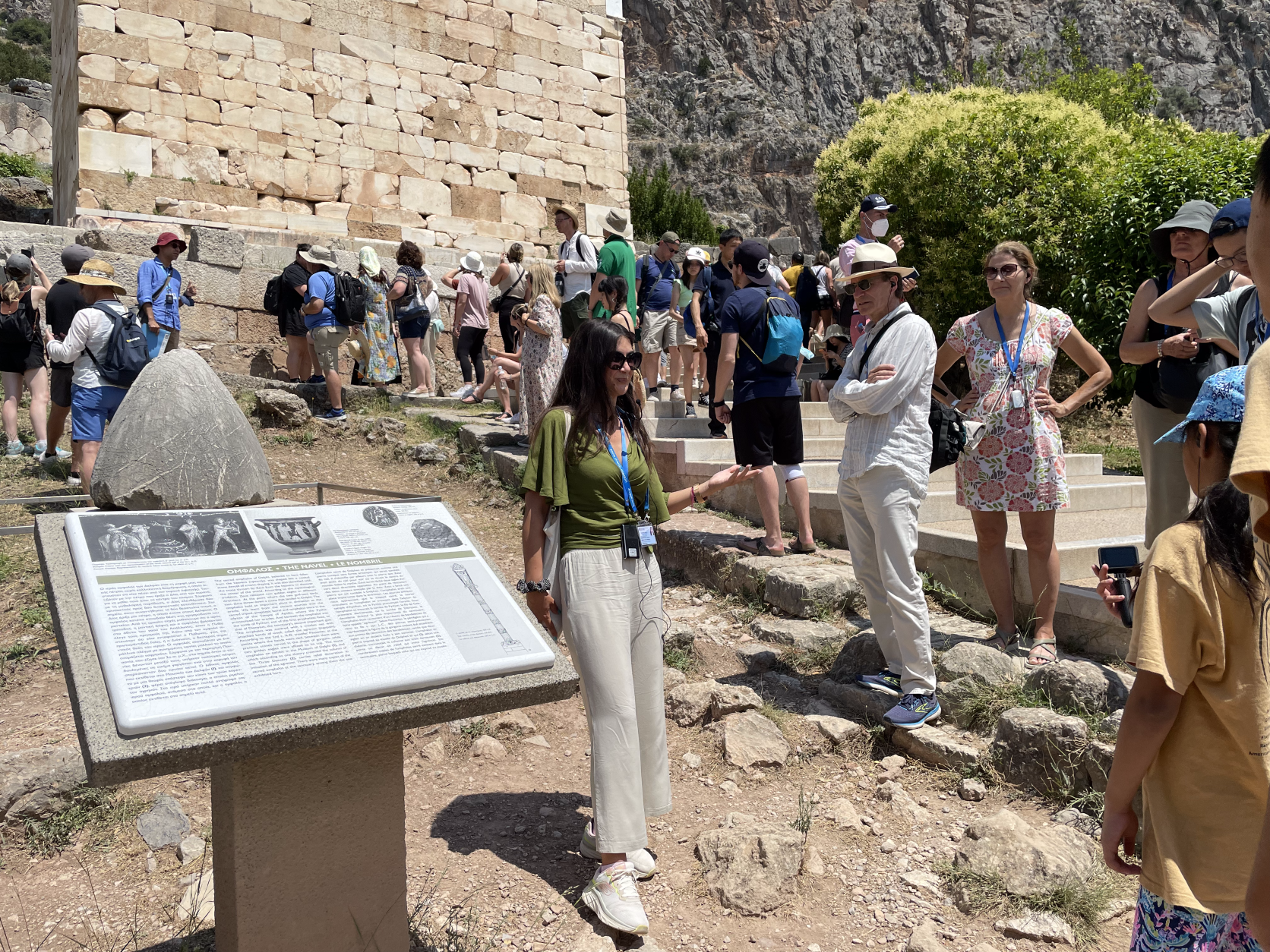 Athens: Delphi Oracle & Museum Tour with a Licensed Guide