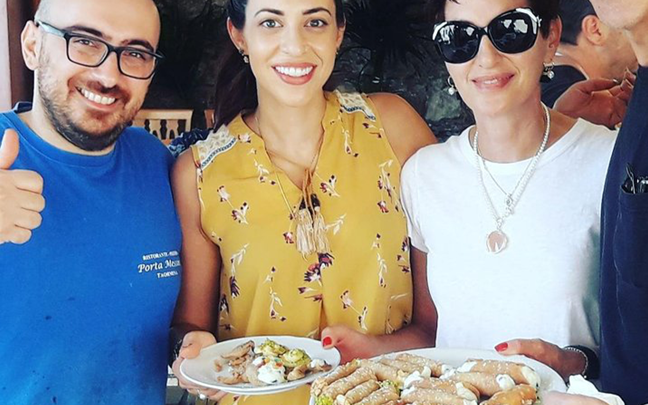 Hands-On Sicilian Cannoli Masterclass in Taormina