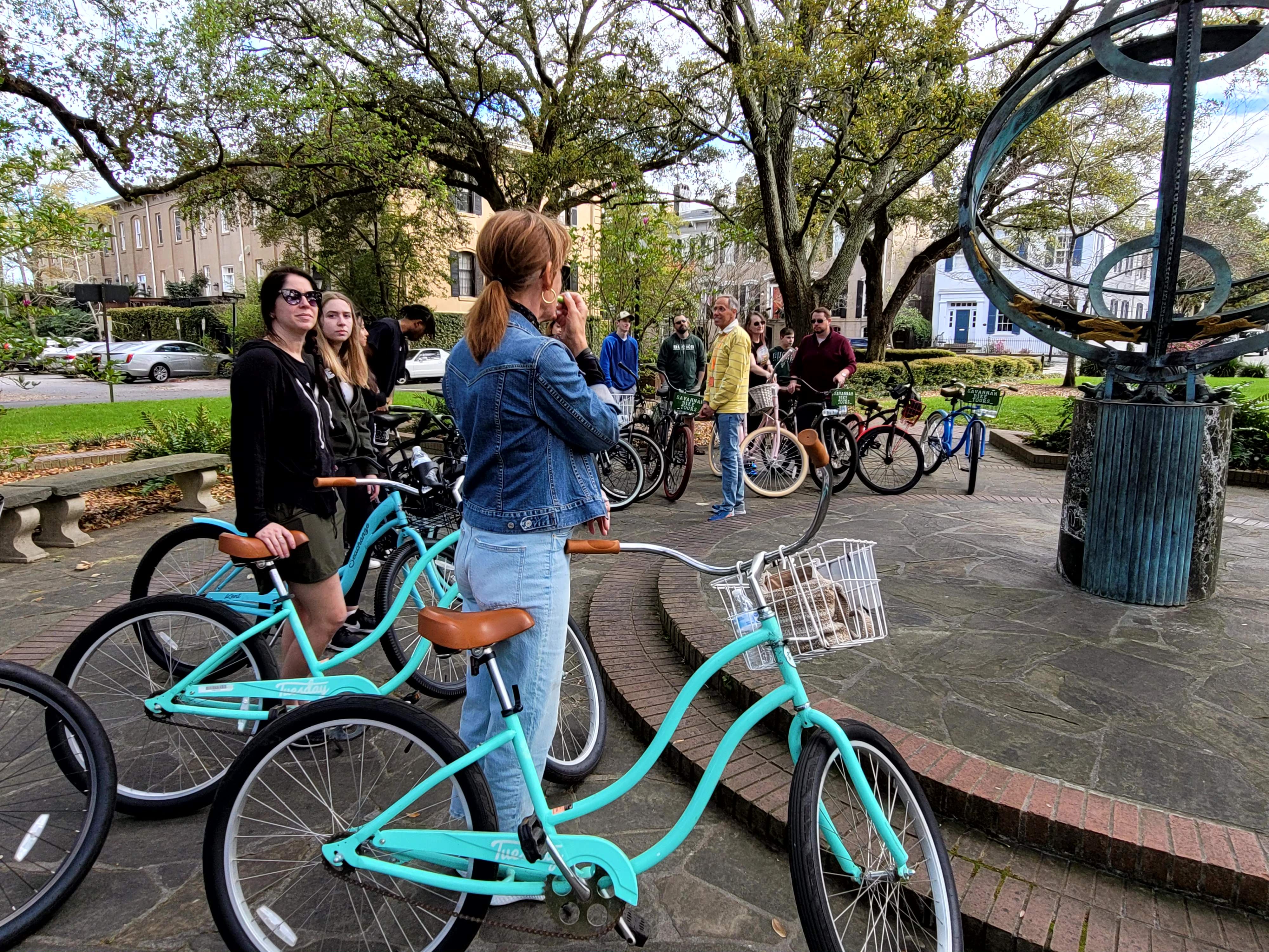 Savannah: Historical Bike Tour with Tour Guide