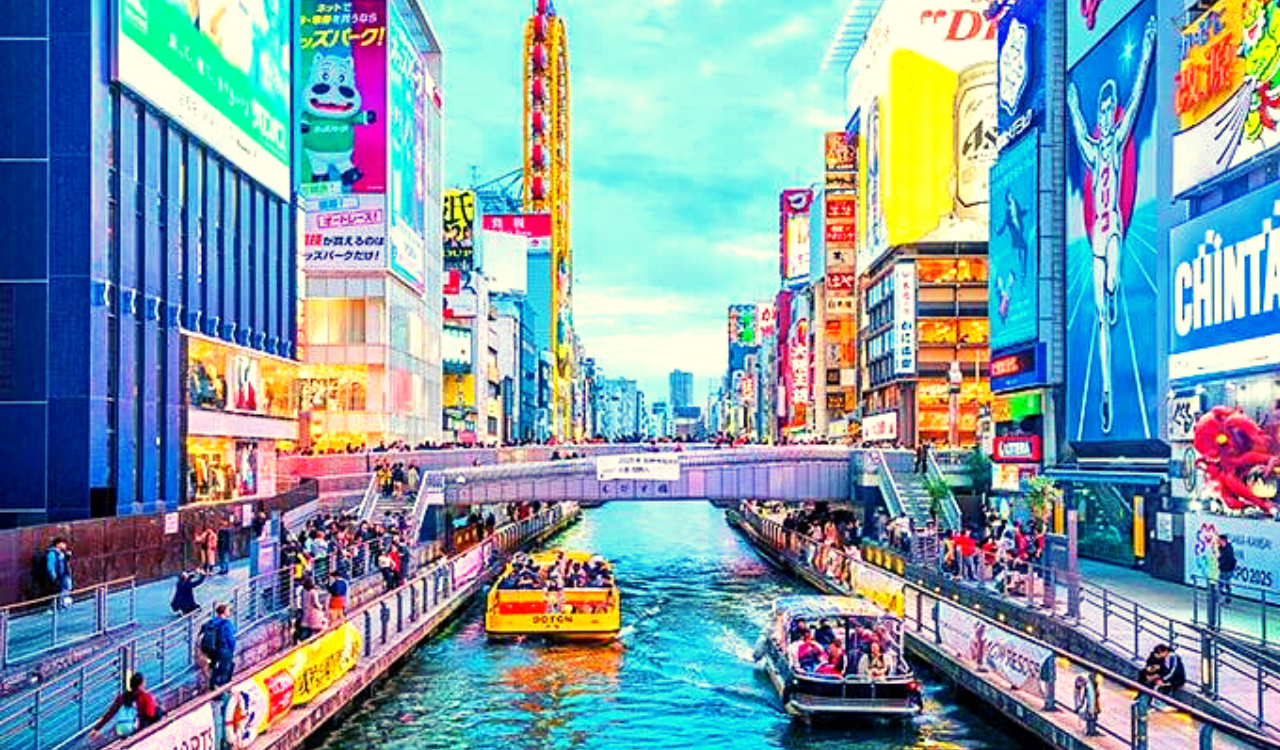 Osaka: Hidden Secrets & Famous Landmarks Walking Tour