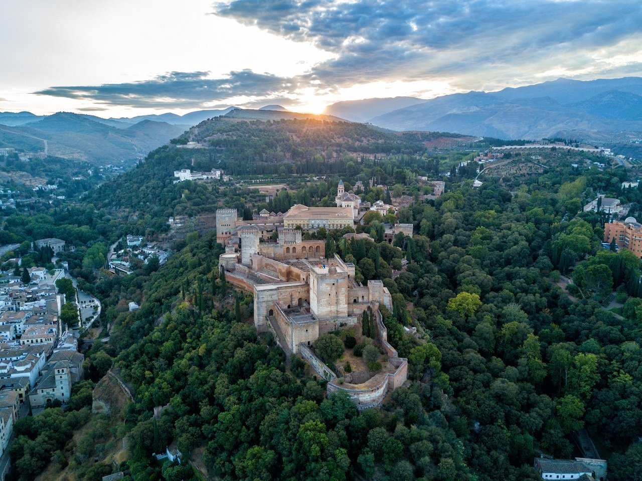 Granada: Alhambra Palace Guided Tour