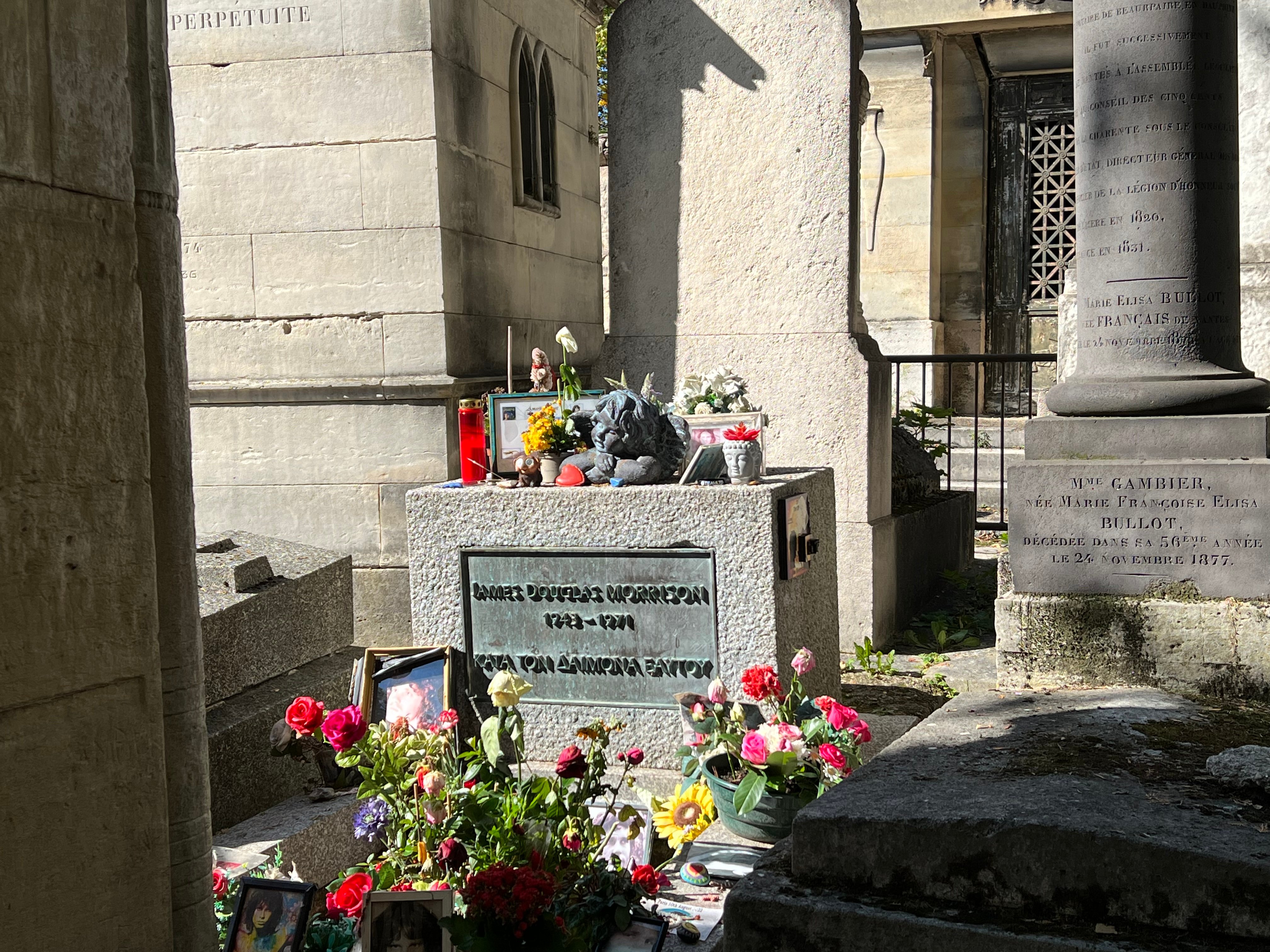 Père Lachaise Cemetery tour in Paris — image 4