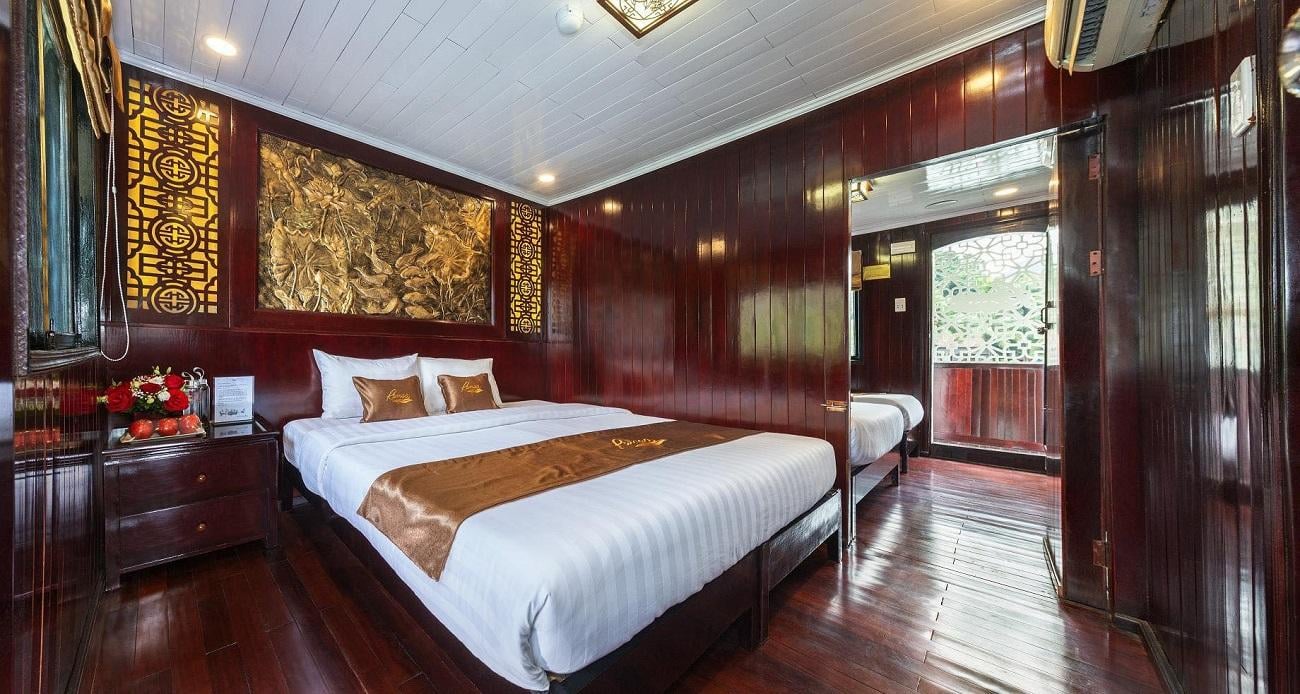 Ha Long & Bai Tu Long Bay 2-Day Overnight Cruise from Hanoi