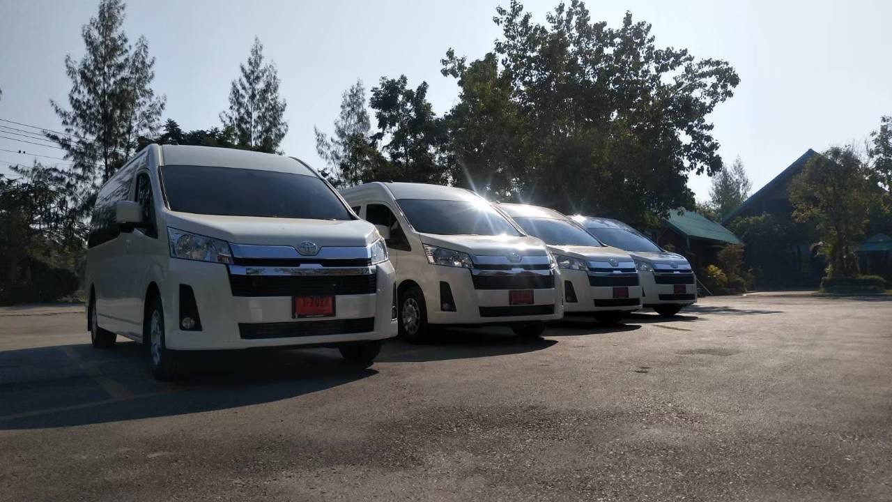 Bangkok Private Luxury Chauffeur Service