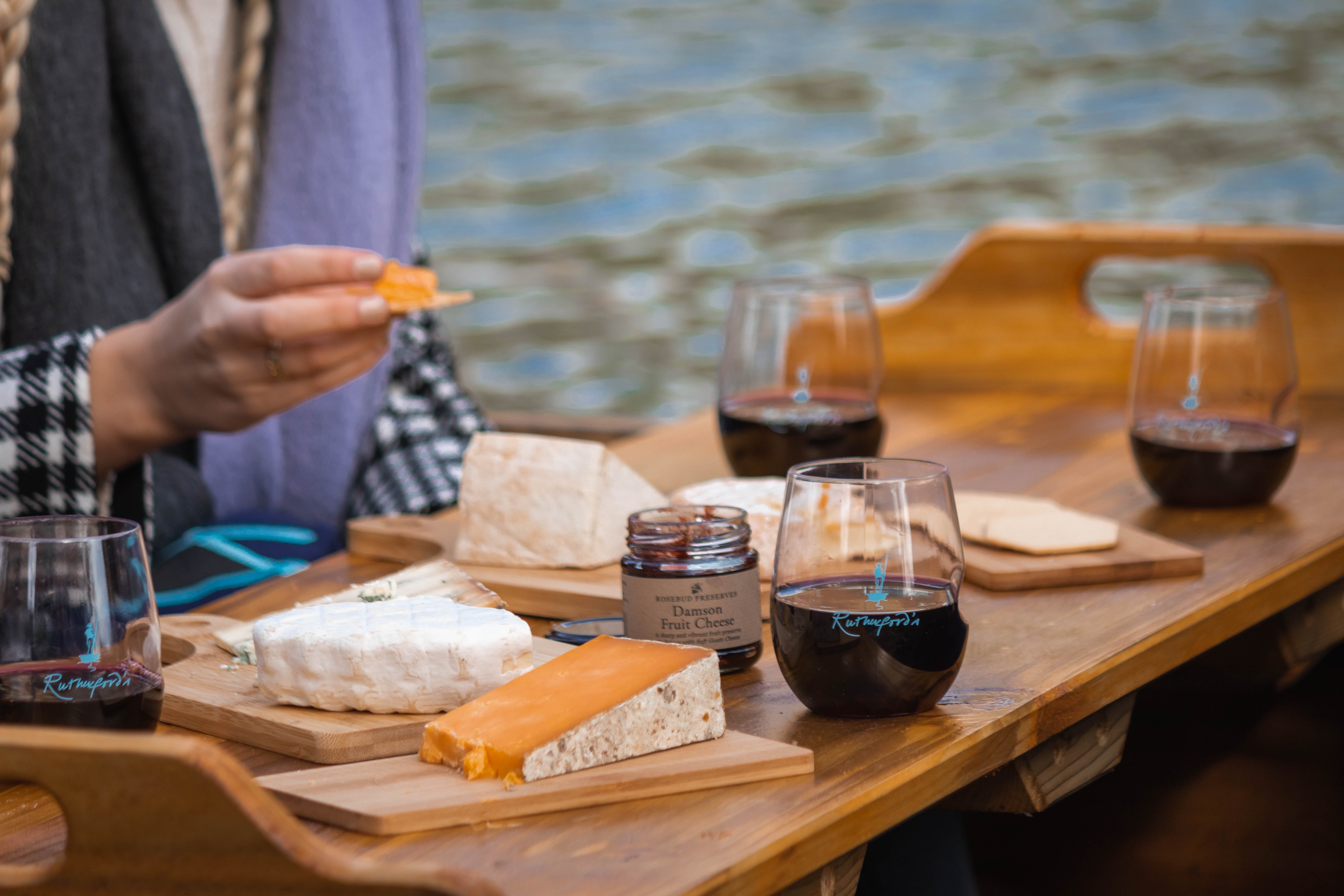 Private punting tour in Cambridge — image 4