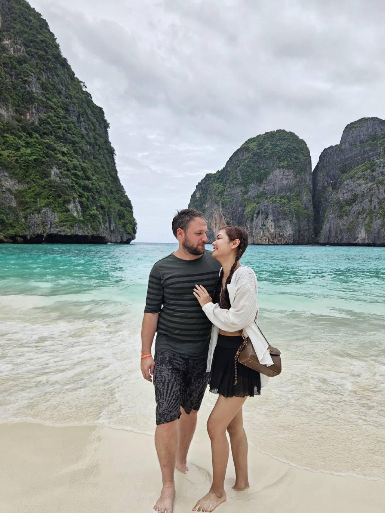 Phuket: Phi Phi, Maya, and James Bond Island Day Cruise