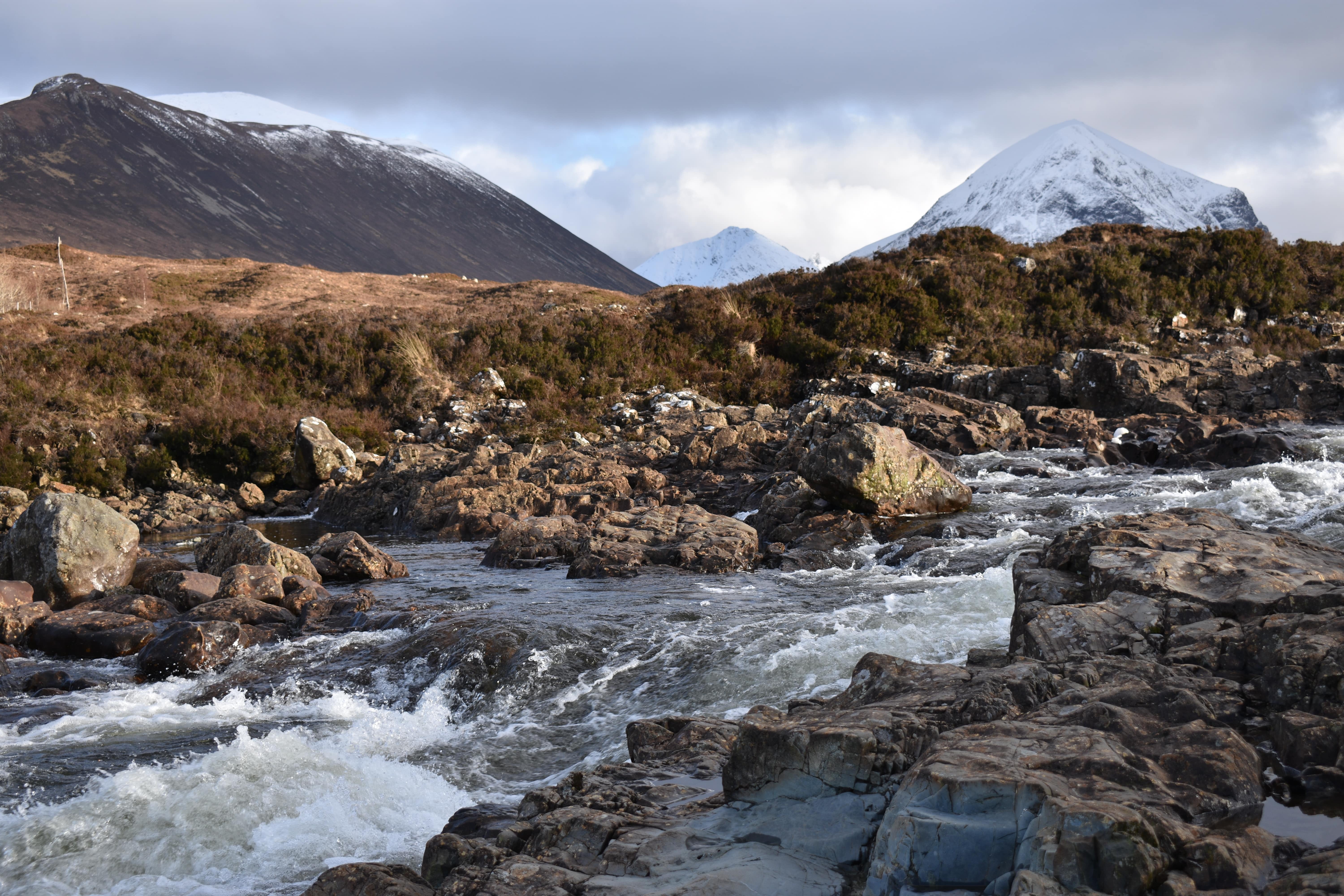 Inverness: 2-day Isle of Skye, Fairy Pools & Castles Tour