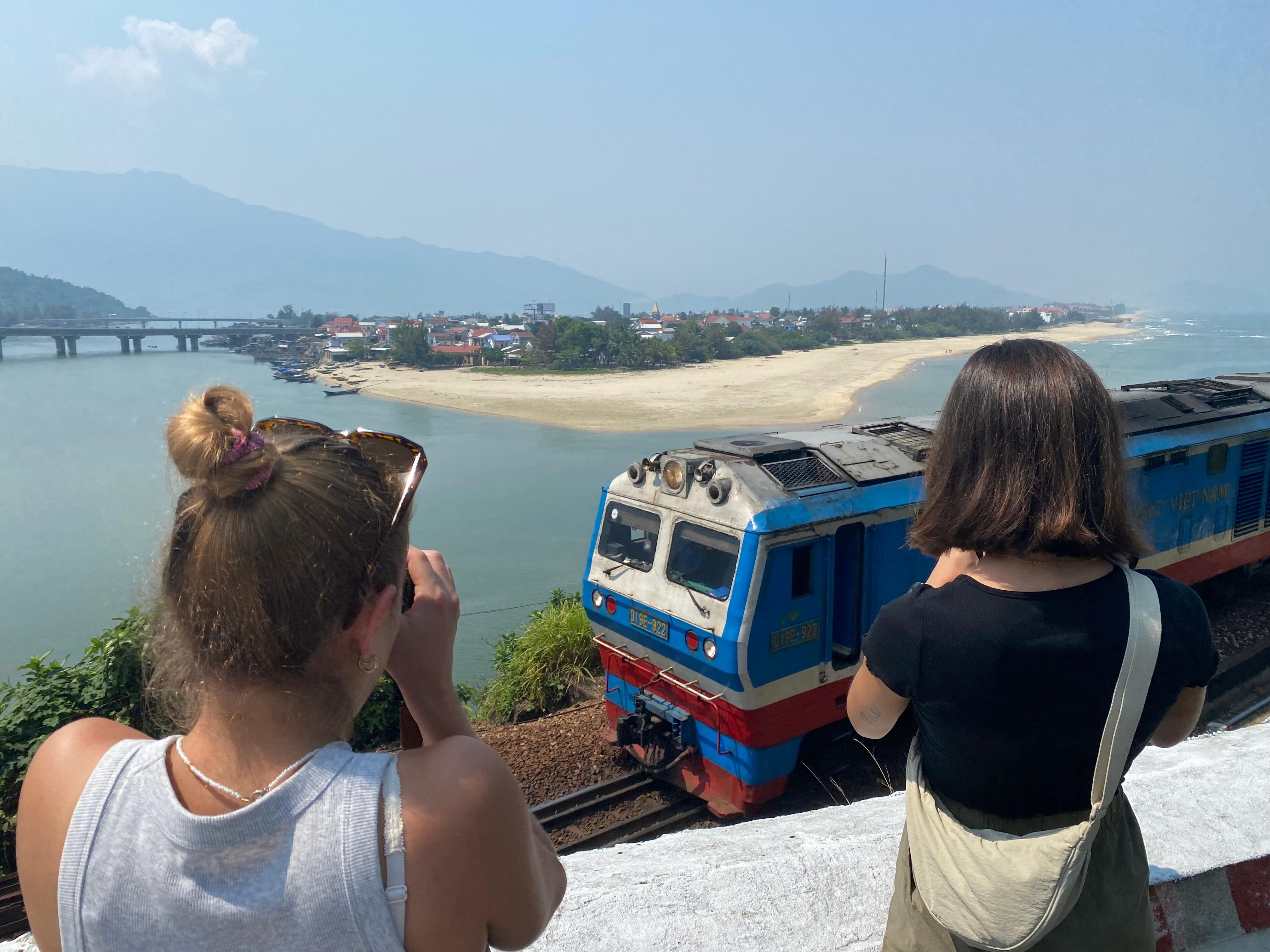 Hue to Hoi An Private Coastal Transfer