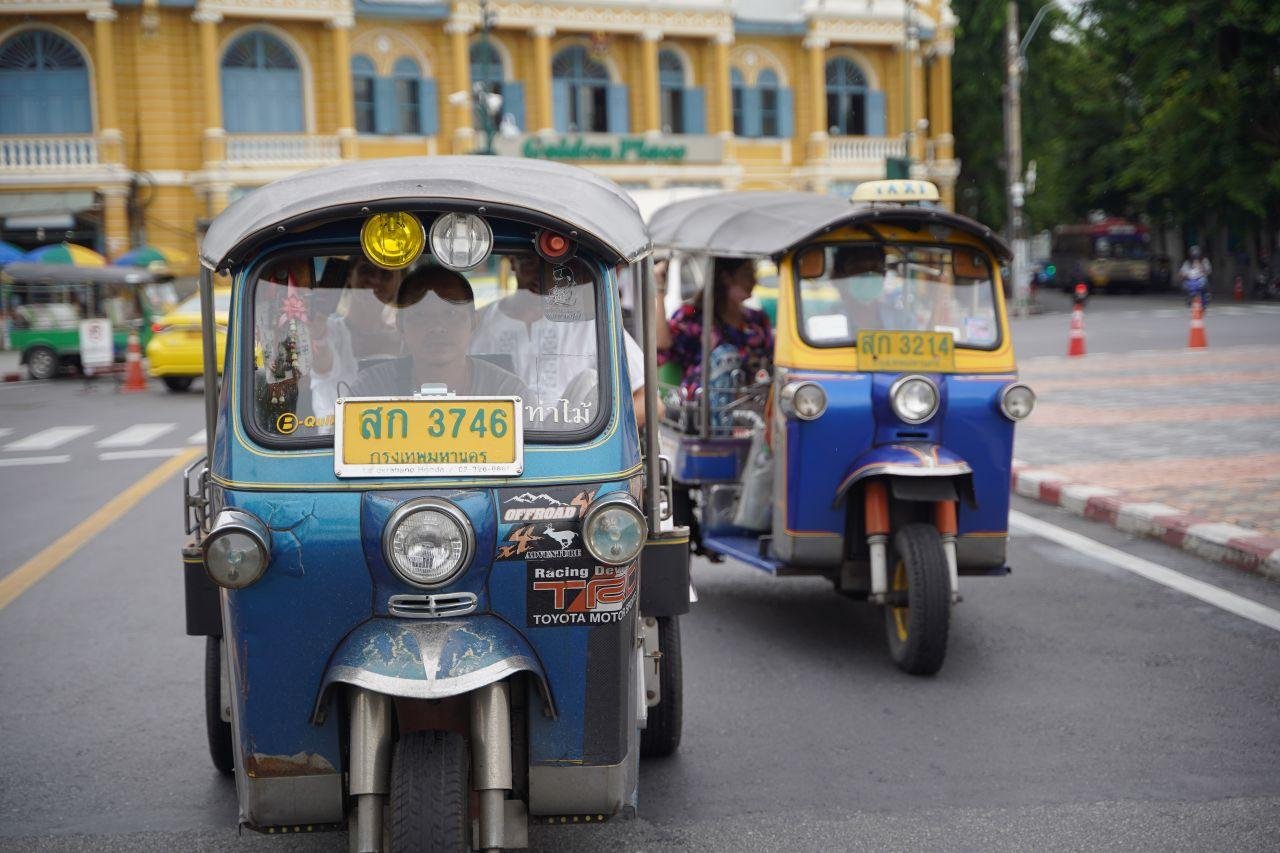 Bangkok Essential Icons: Grand Palace, Temples & Canal Cruise
