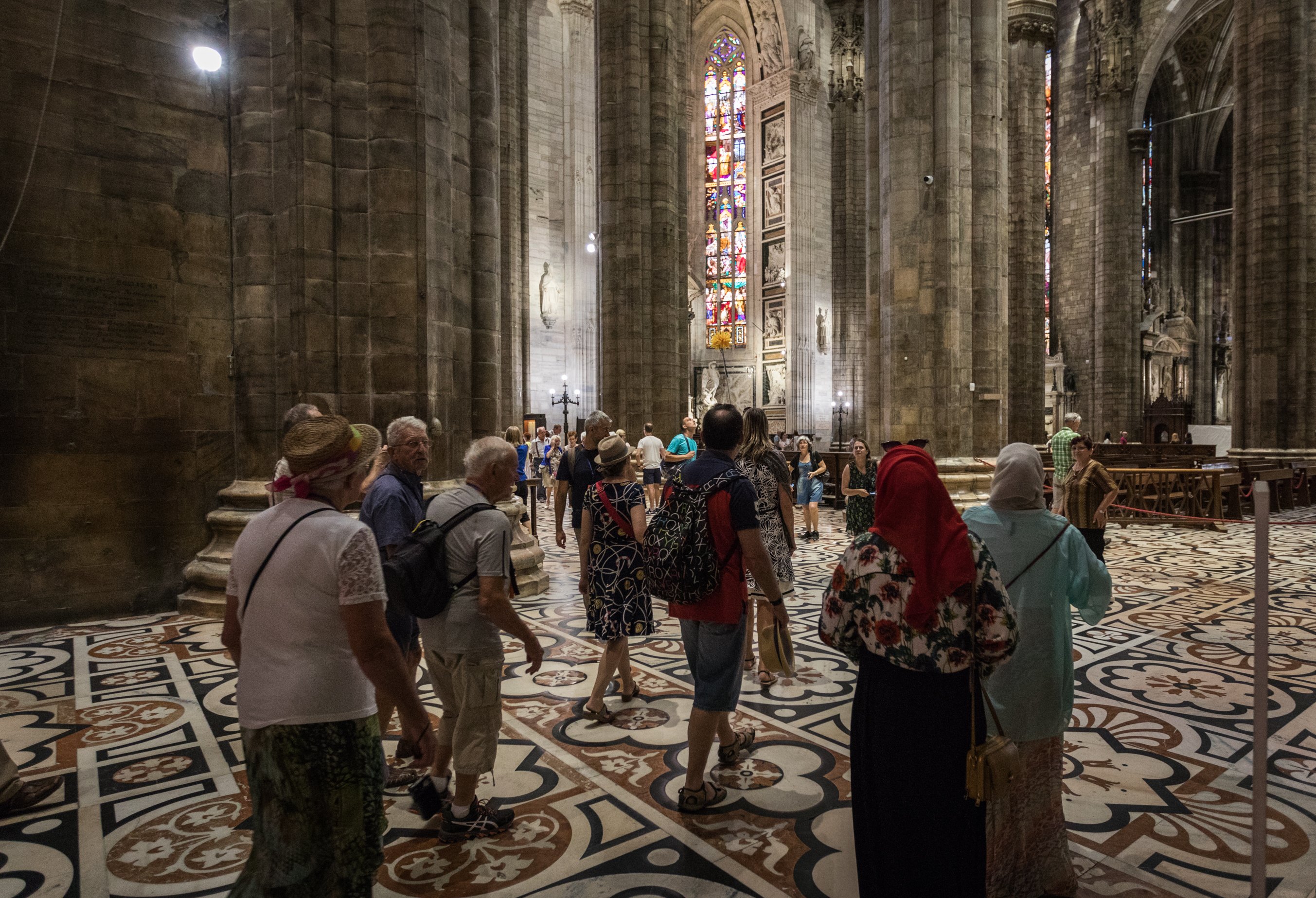 Milan: La Scala Opera House & Duomo Cathedral Walking Tour