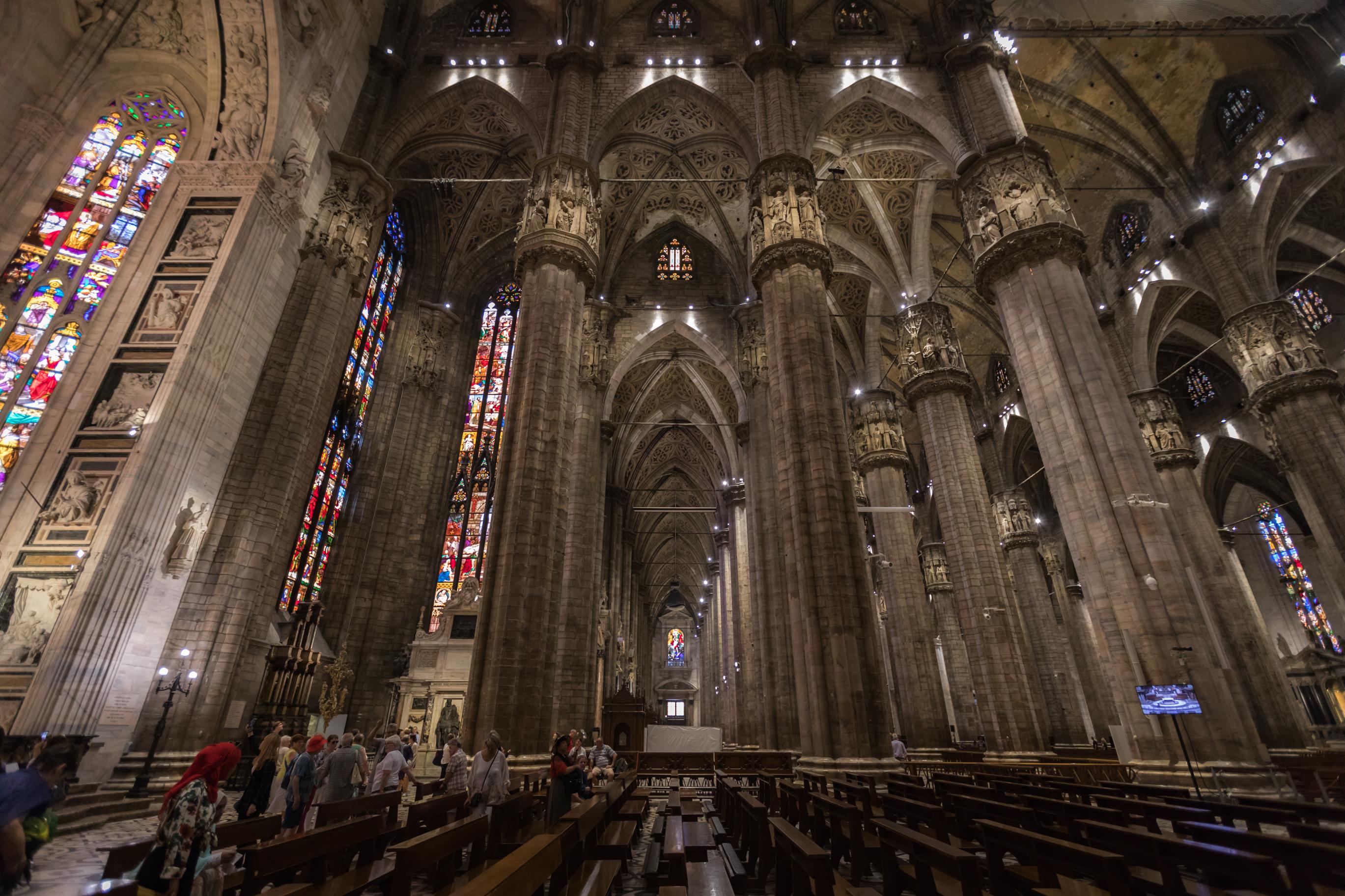Milan: La Scala Opera House & Duomo Cathedral Walking Tour