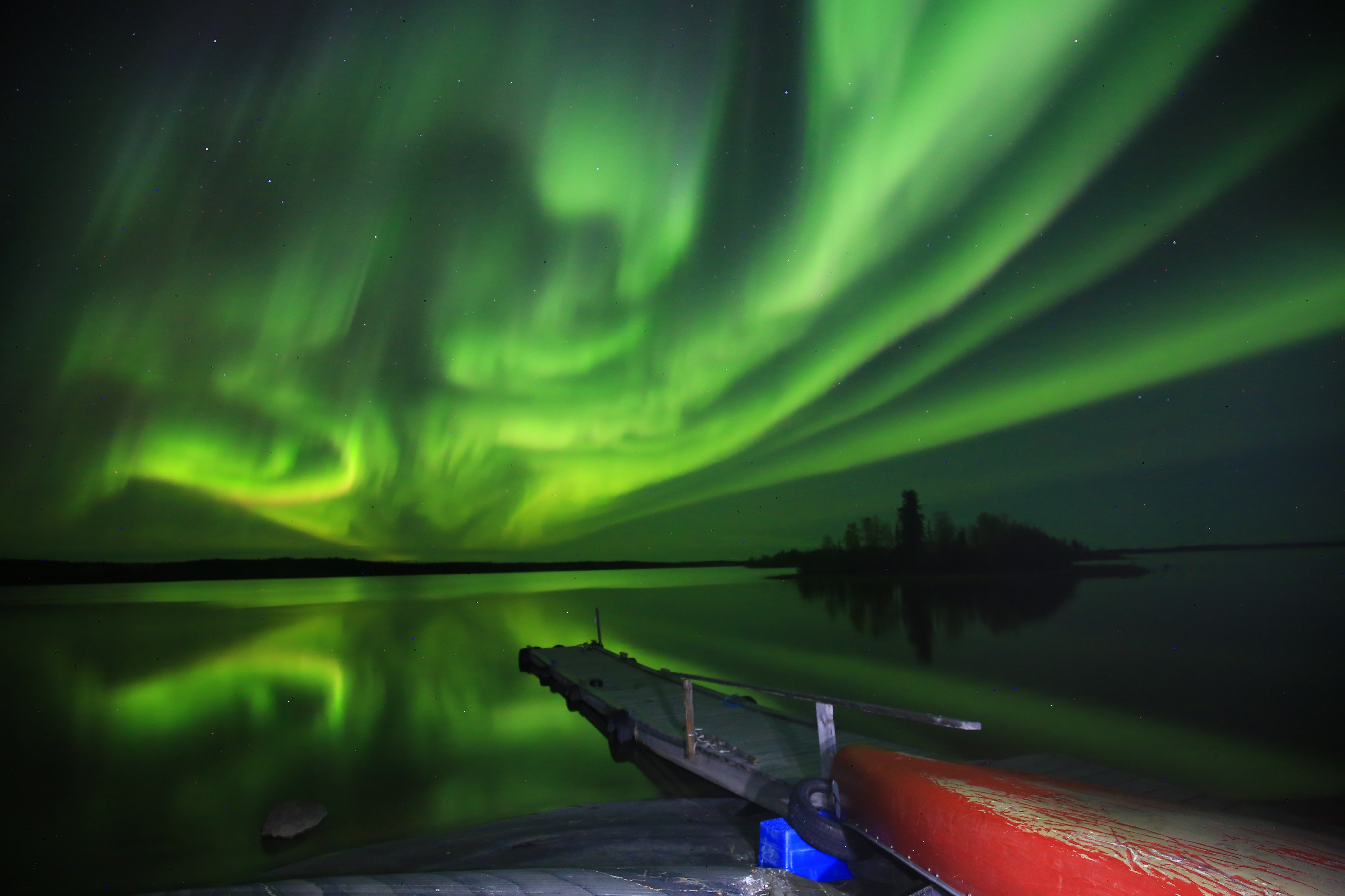 Yellowknife Northern Lights Bus Tour with Photography