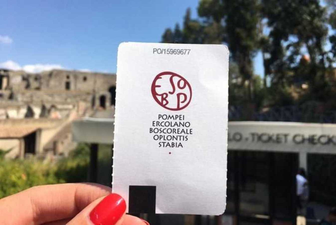 Pompeii and Vesuvius full-day tour from the Amalfi Coast - the Temple of Apollo at Pompeii