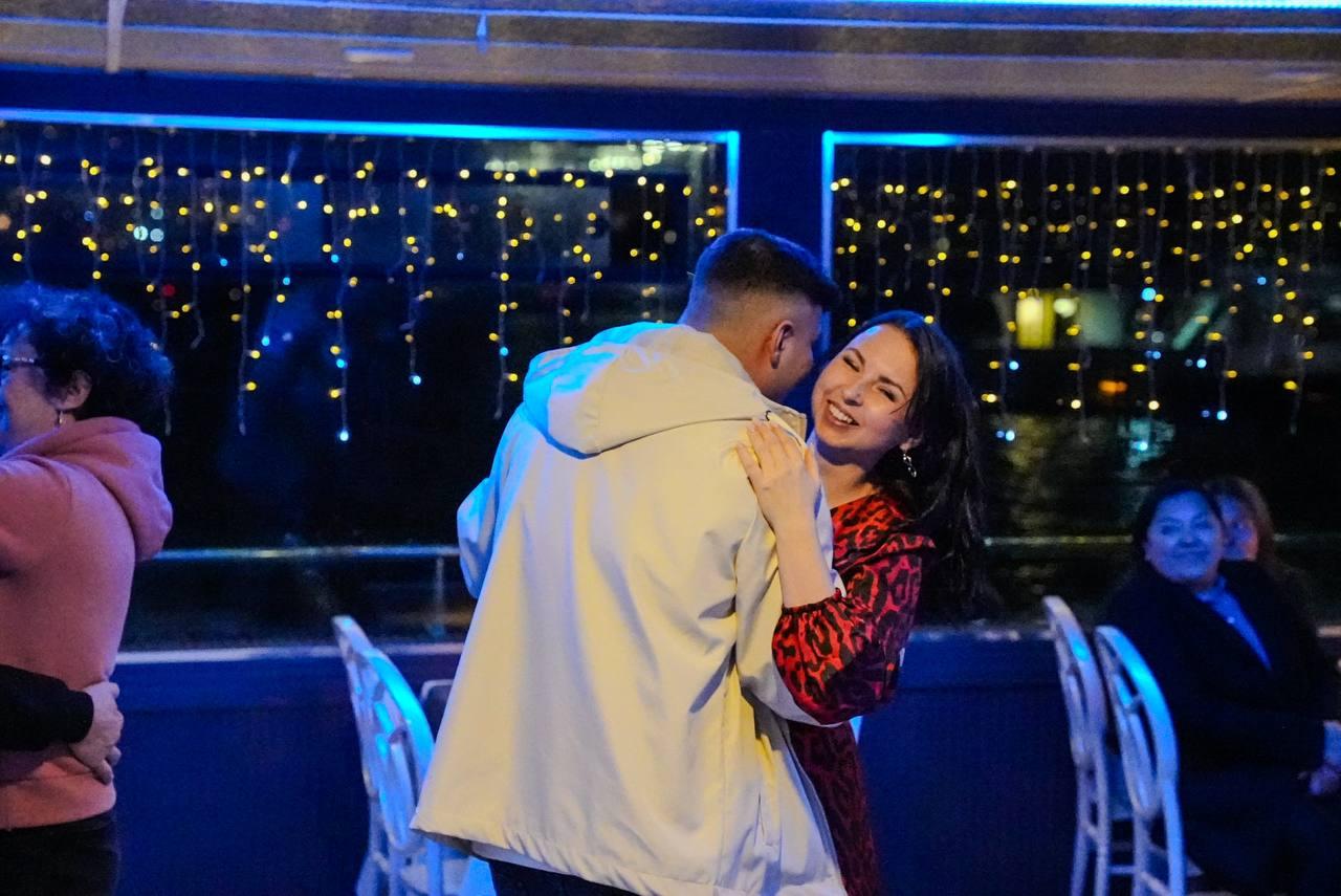 Istanbul Bosphorus Dinner Cruise with Show & Drinks