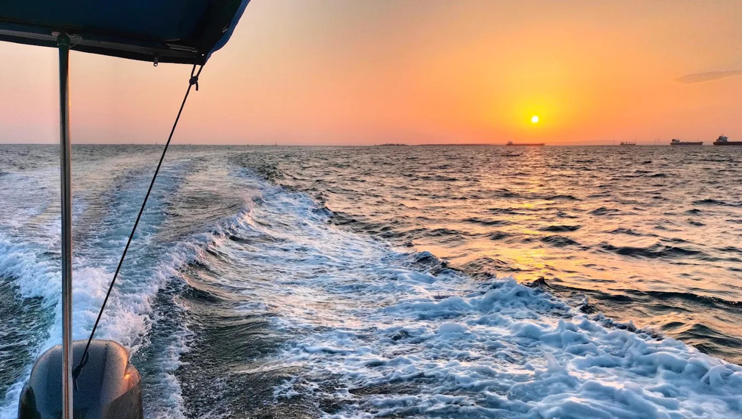 Taranto Sunset Cruise with Optional Onboard Dining
