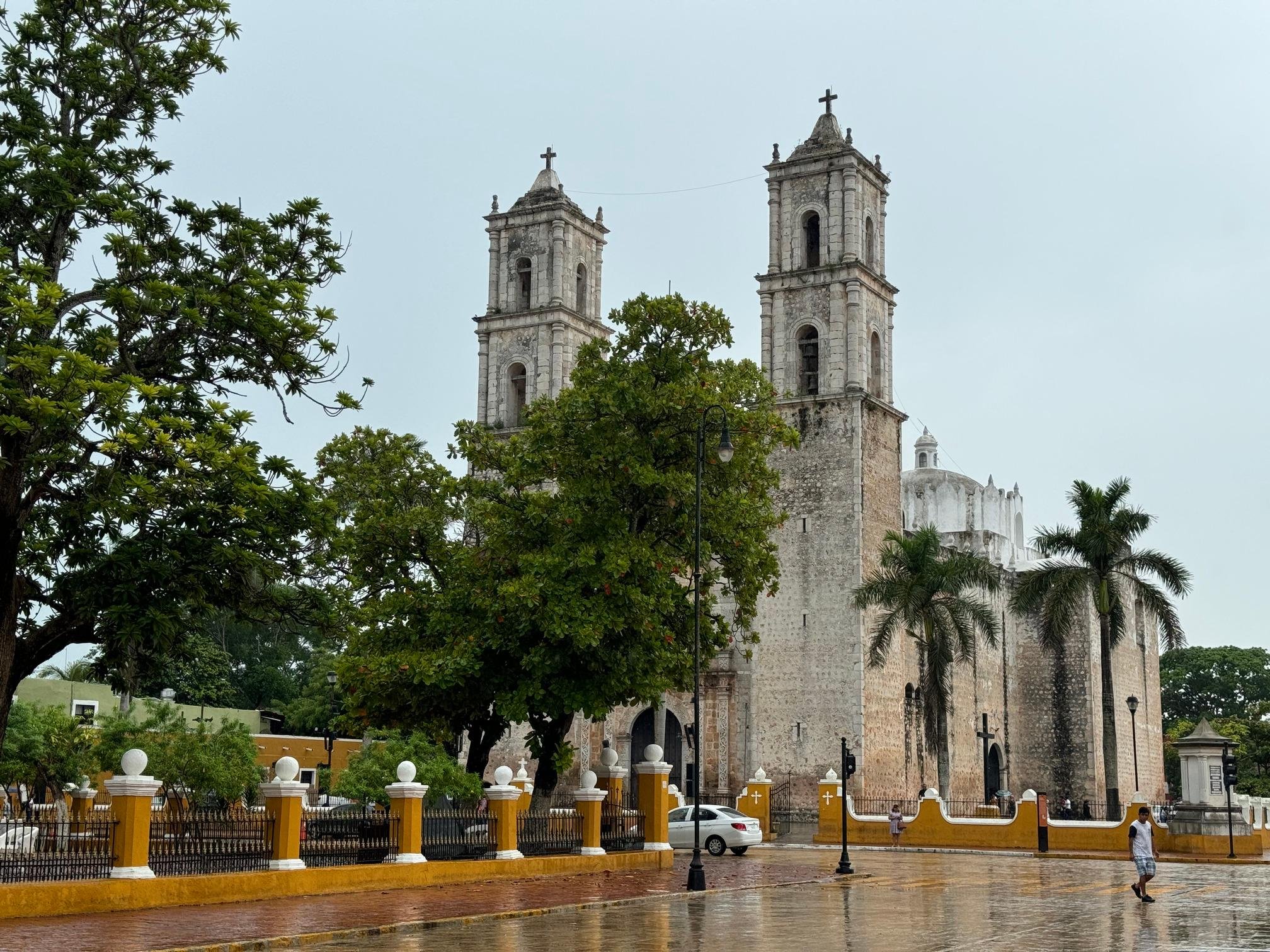 Chichén Itzá Private Day Tour with Cenote Swim & Lunch in Valladolid