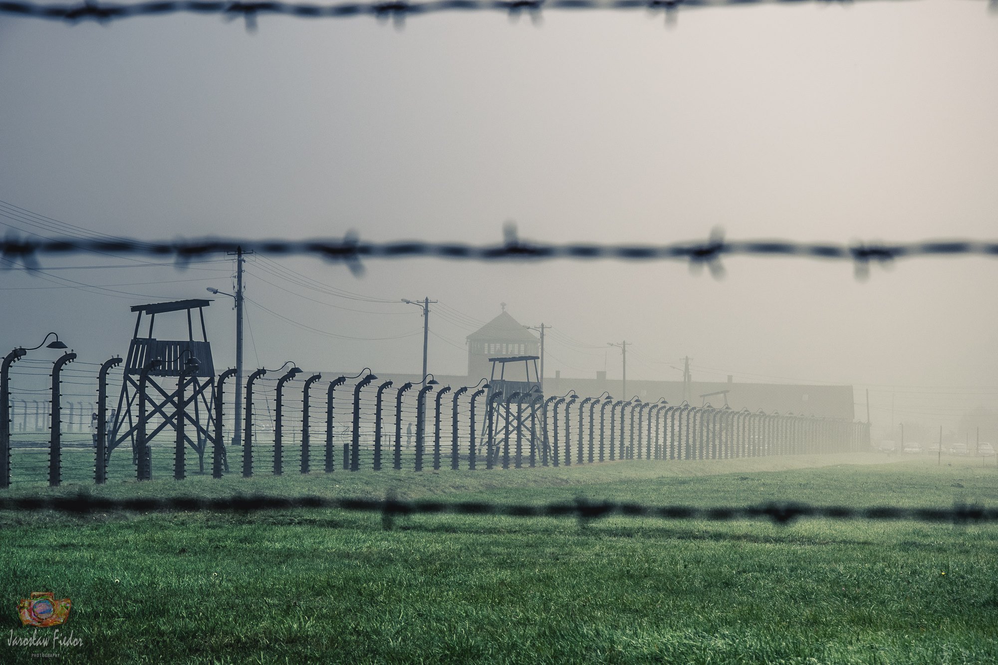 Krakow: Auschwitz-Birkenau Guided Memorial Tour with Transport
