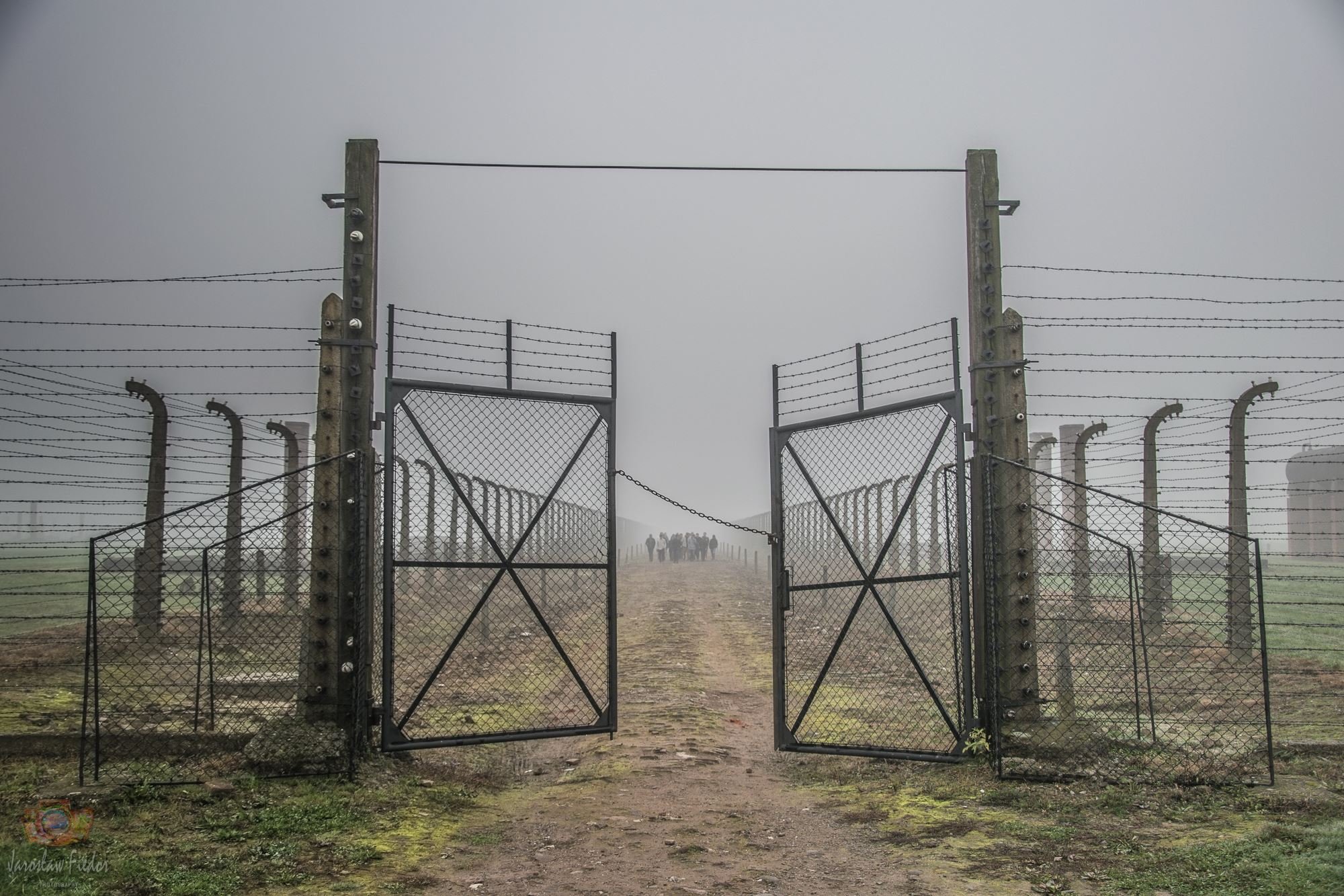 Krakow: Auschwitz-Birkenau Guided Memorial Tour with Transport
