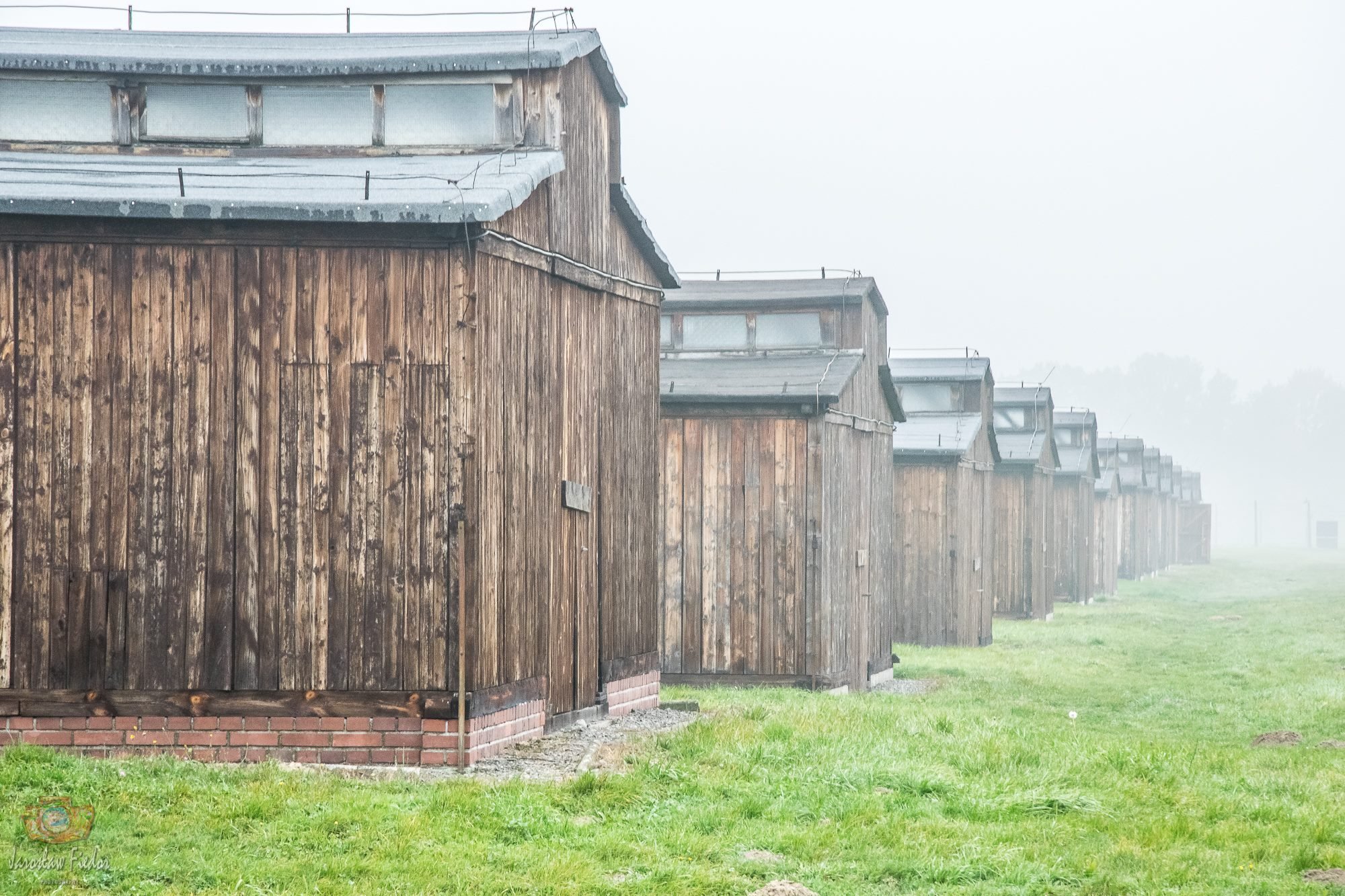 Krakow: Auschwitz-Birkenau Guided Memorial Tour with Transport