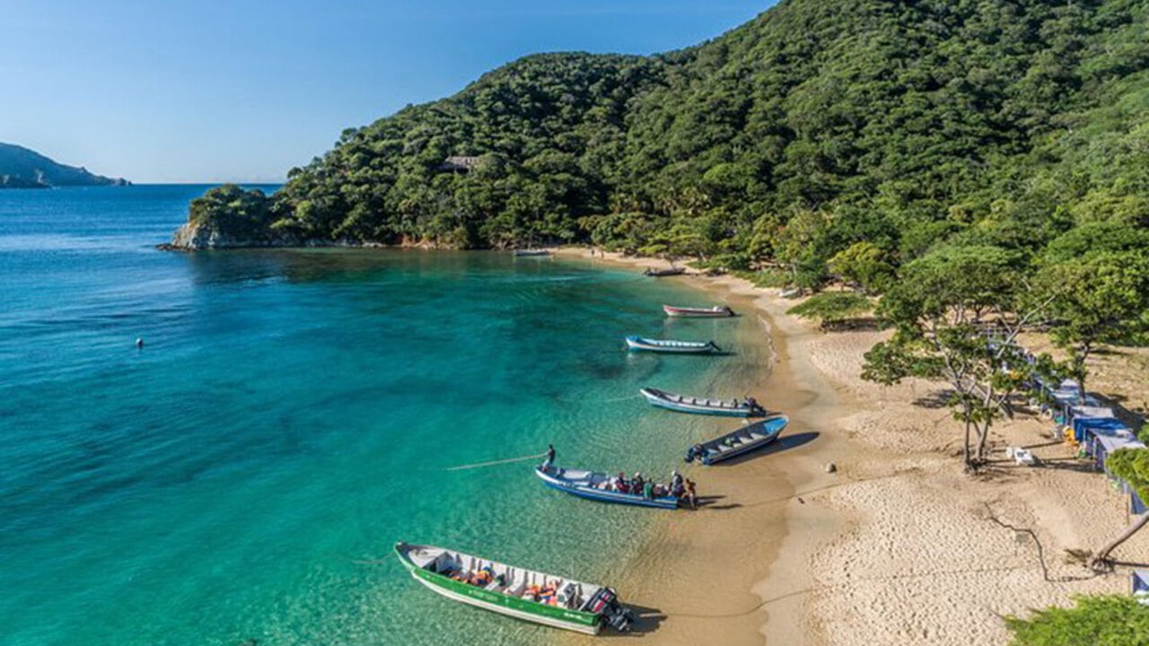 Private Rosario Islands Boat Charter from Cartagena