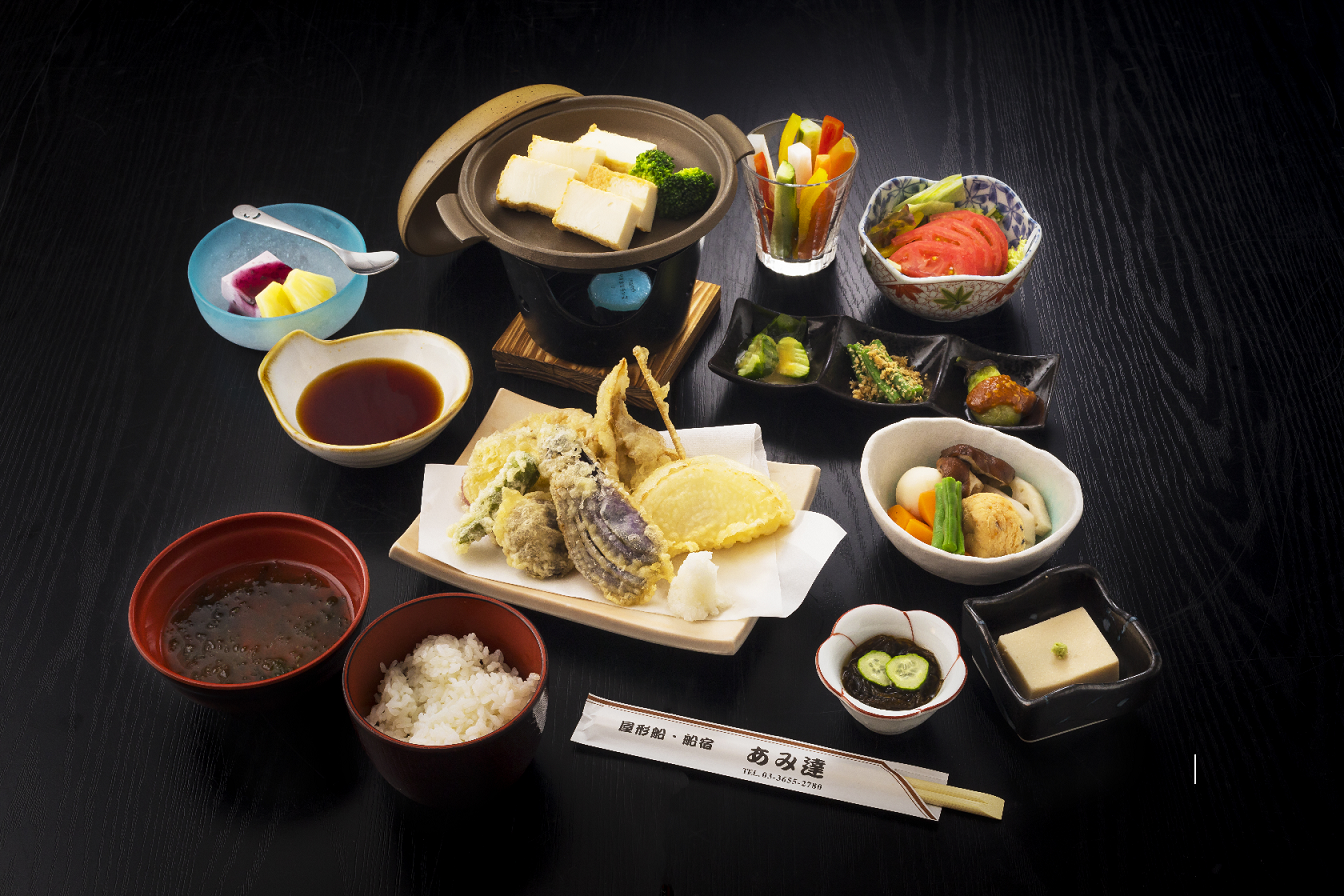 Sumida River dinner cruise — image 6
