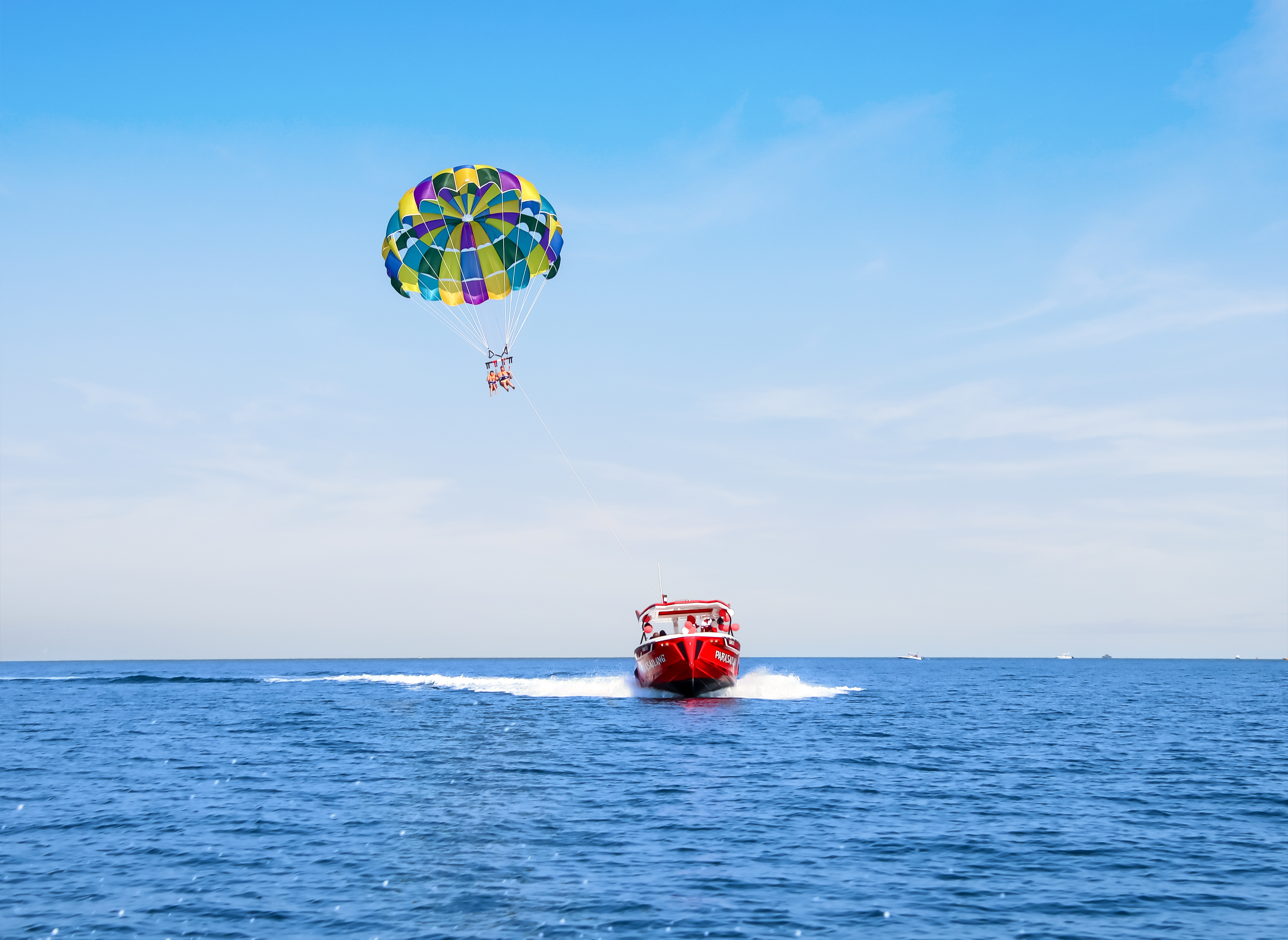 Dubai Parasailing: Soar Over Palm Jumeirah & JBR