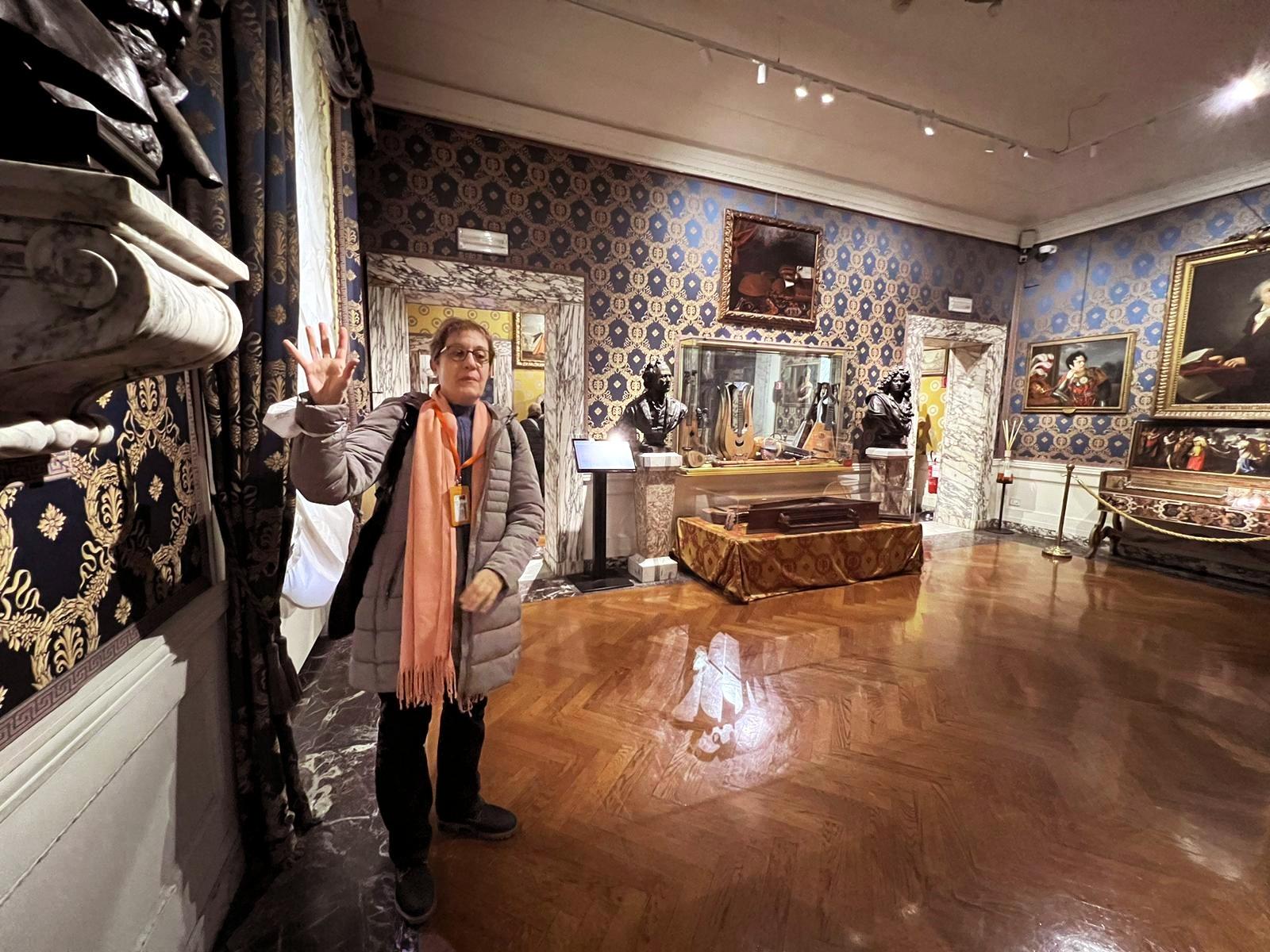 Milan: La Scala Opera House & Duomo Cathedral Walking Tour