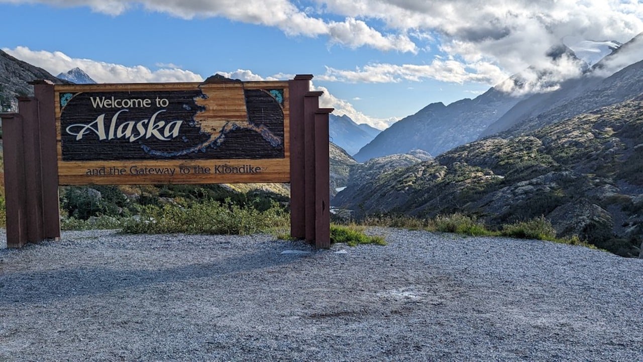 Skagway: Yukon, White Pass, & Husky Sled Camp Combo Tour