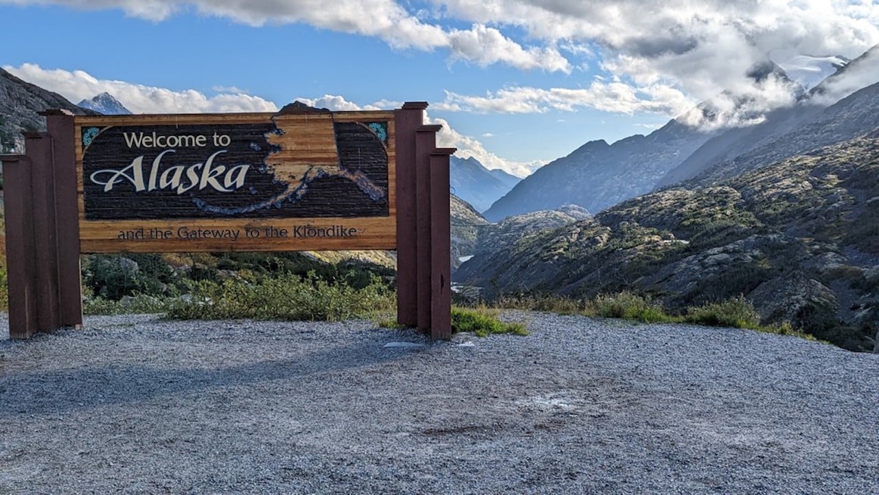 From Skagway: Yukon Sled Dog Mushing & White Pass Combo